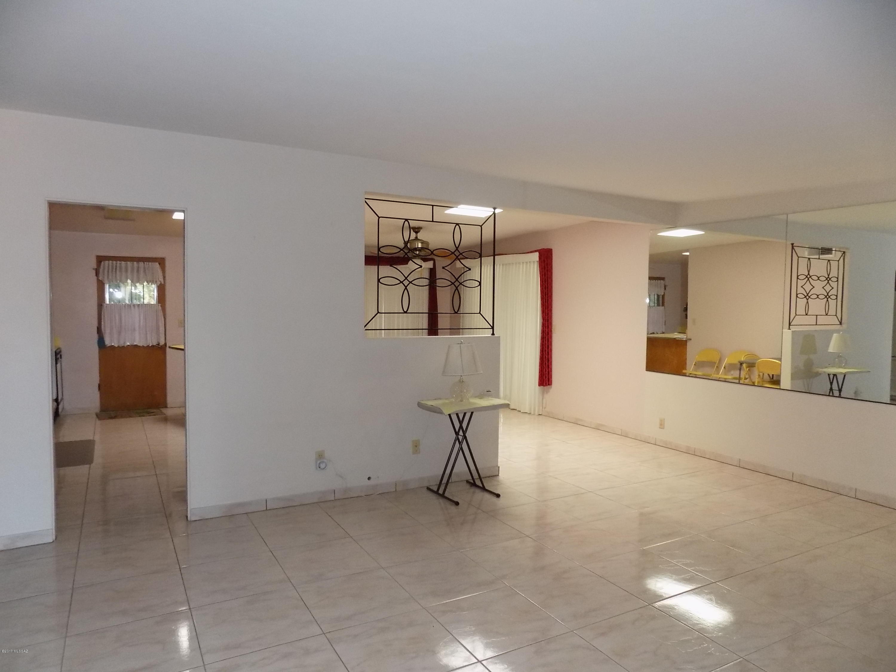 6825 E Calle Marte