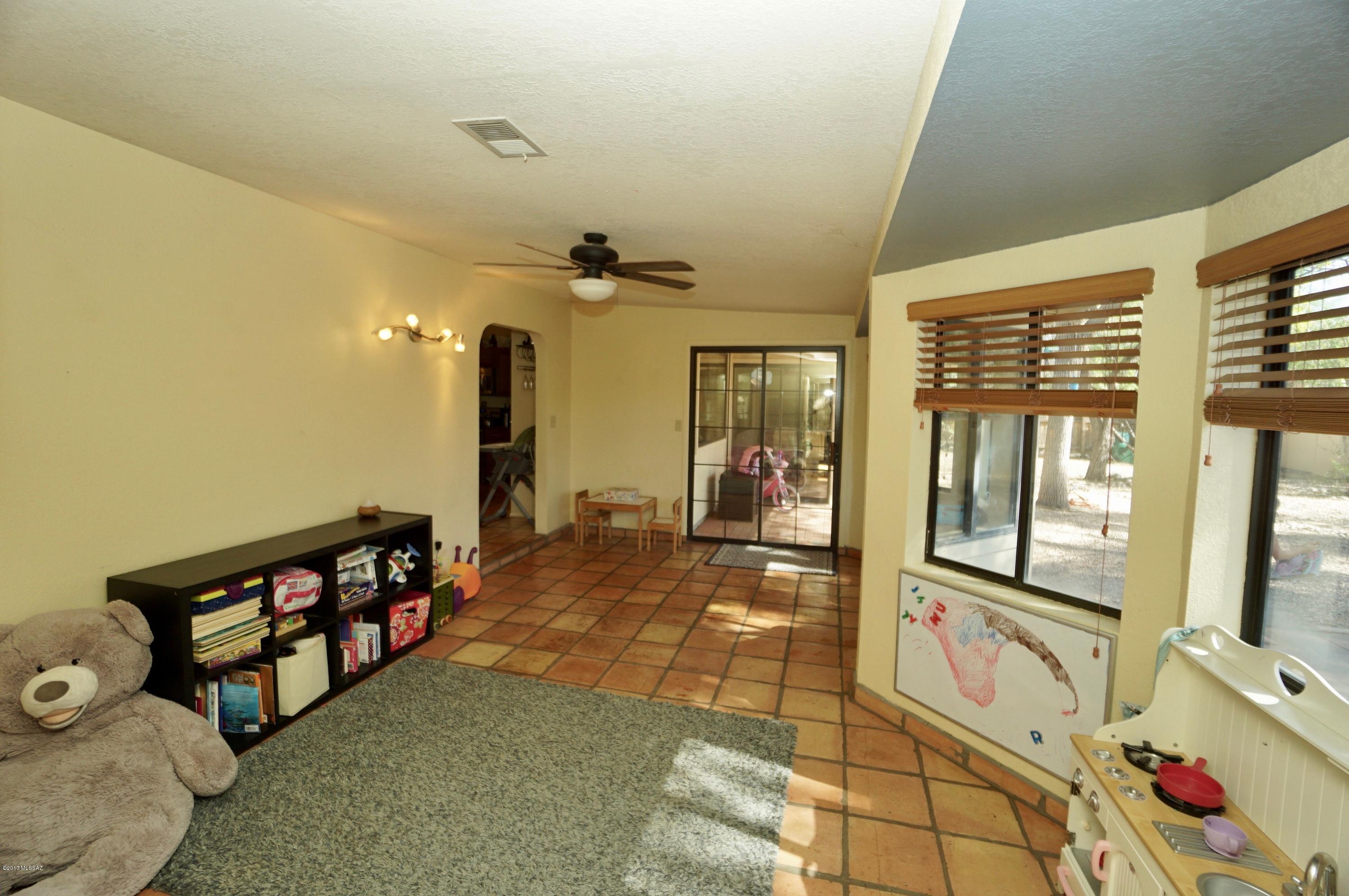 2150 S Cerro Drive