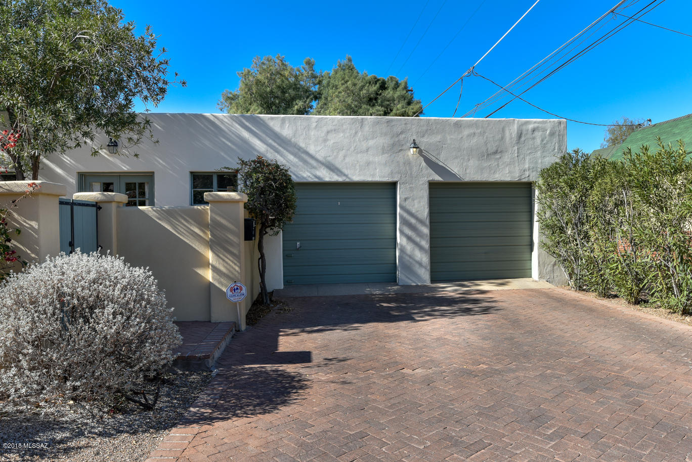 1951 E Lee Street