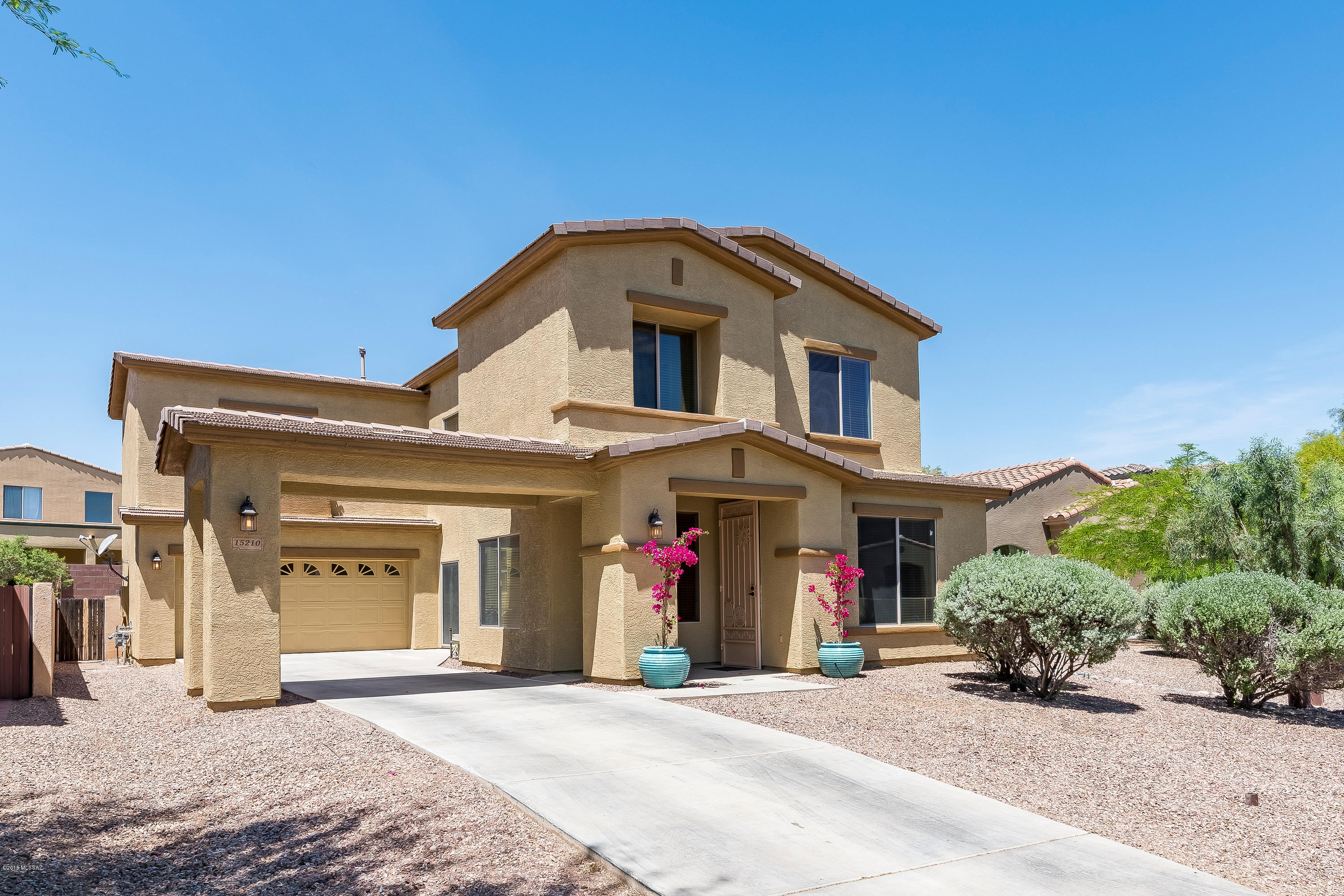 15210 S Via Lago Del Encanto