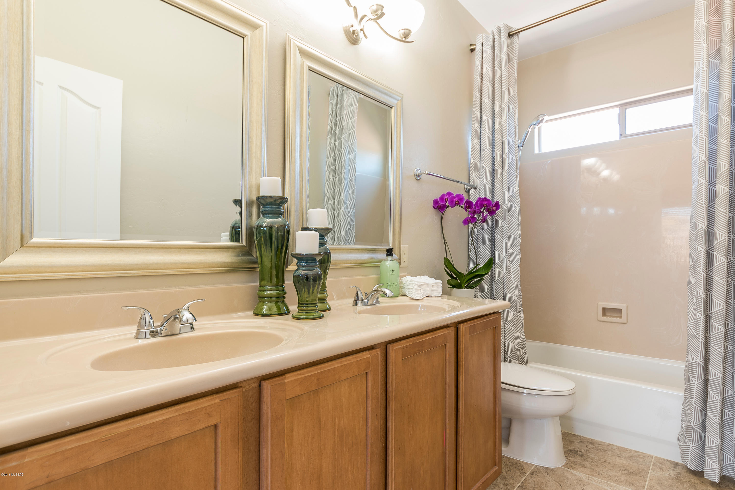 15210 S Via Lago Del Encanto
