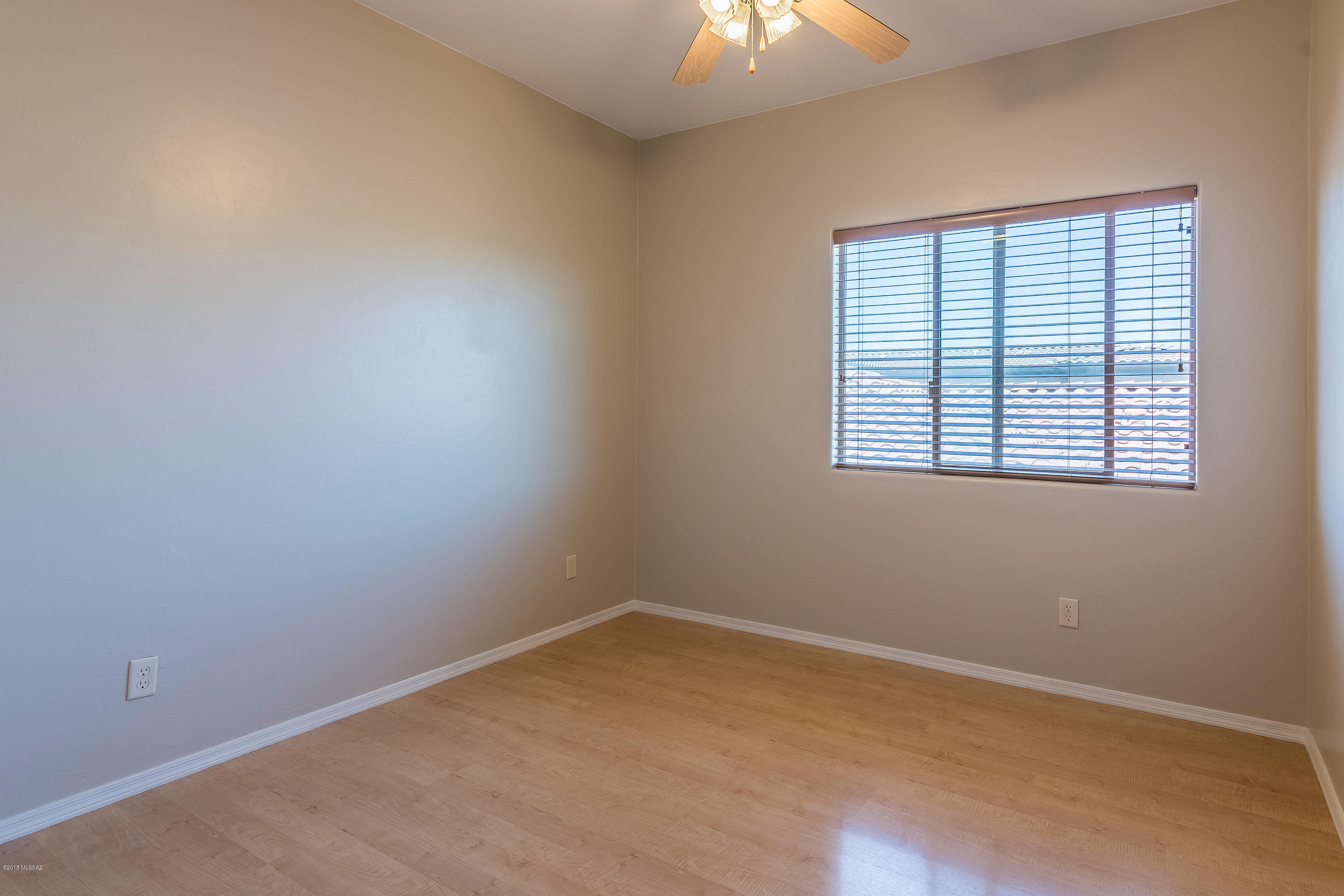 15210 S Via Lago Del Encanto