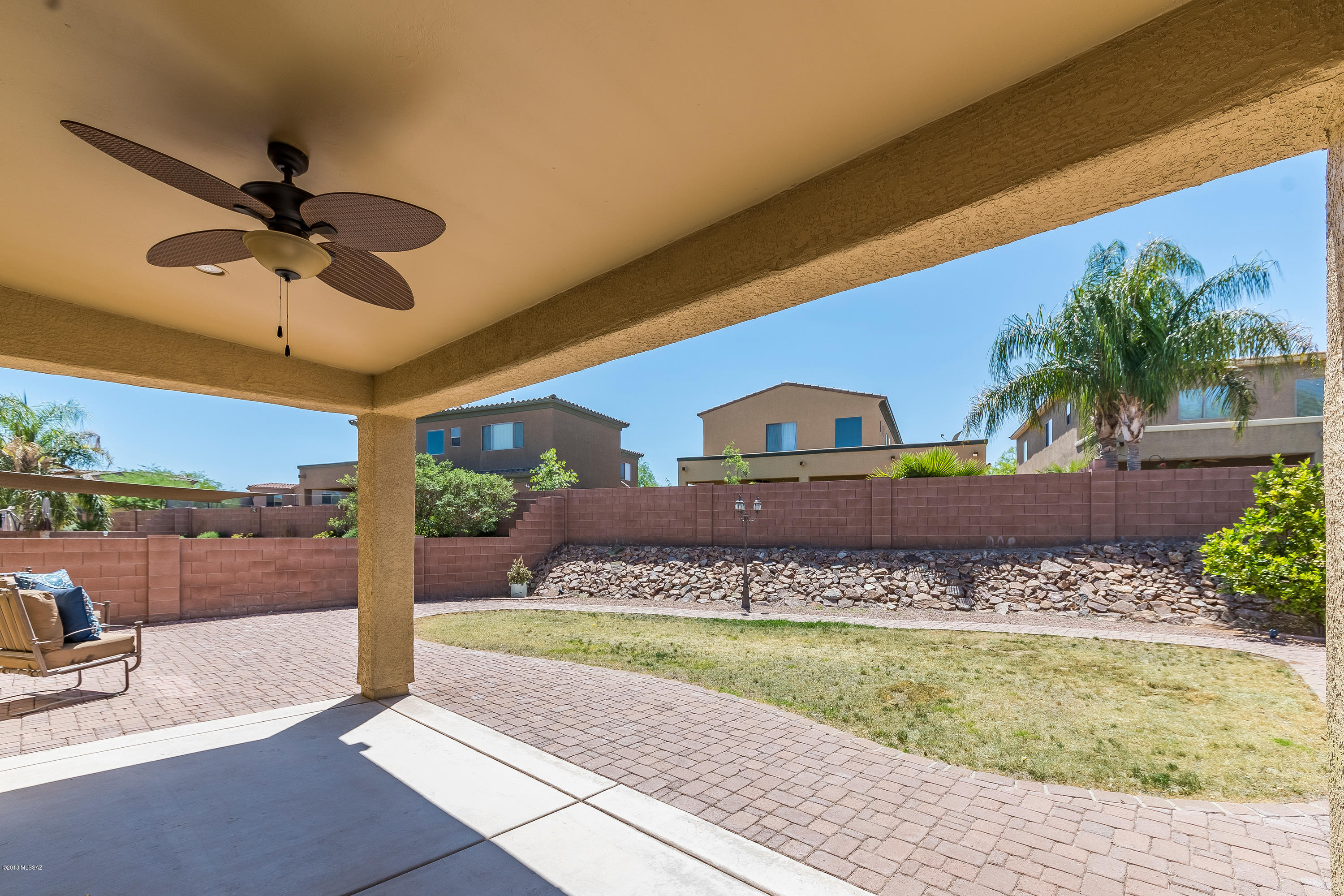 15210 S Via Lago Del Encanto