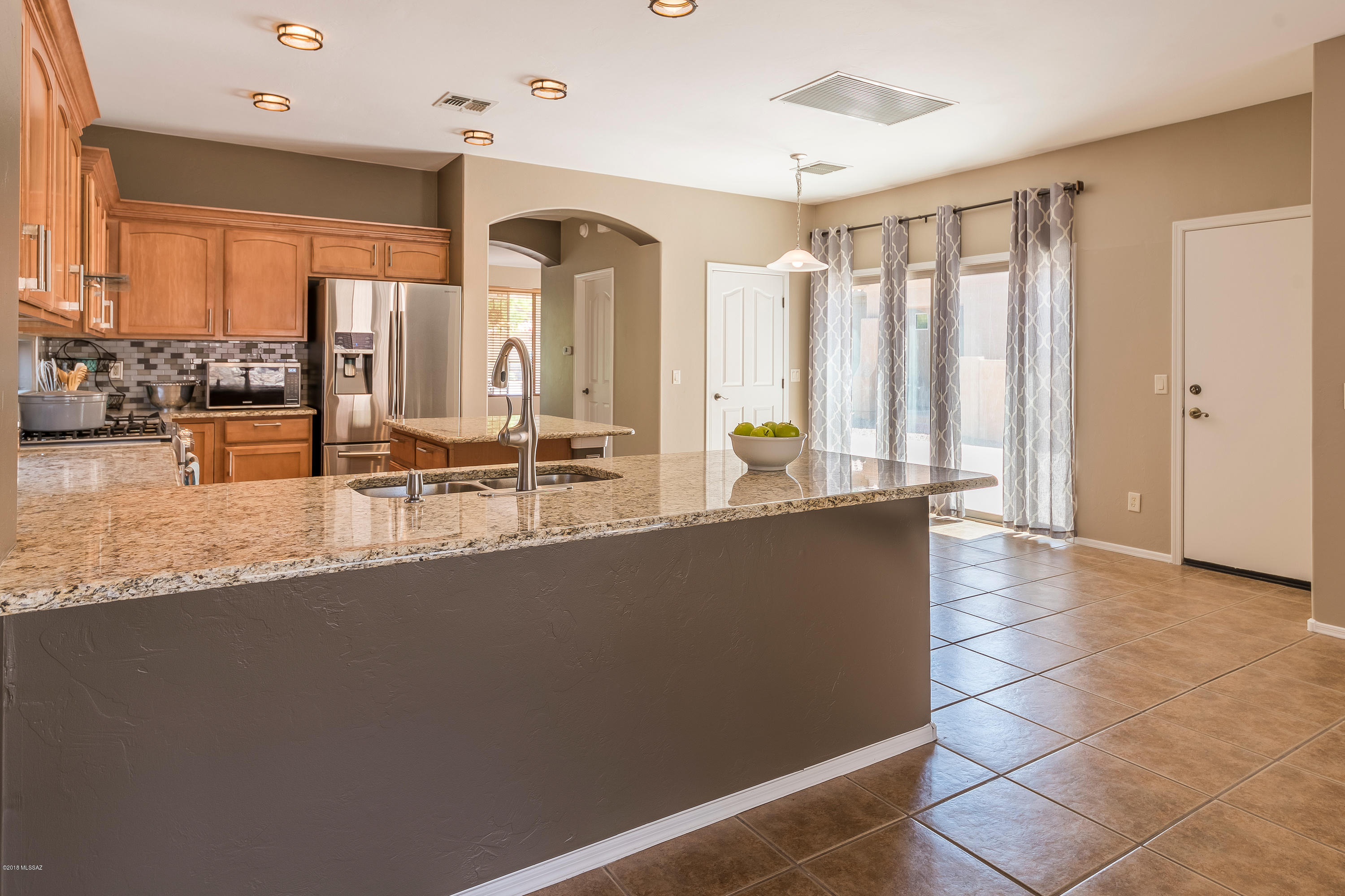 15210 S Via Lago Del Encanto