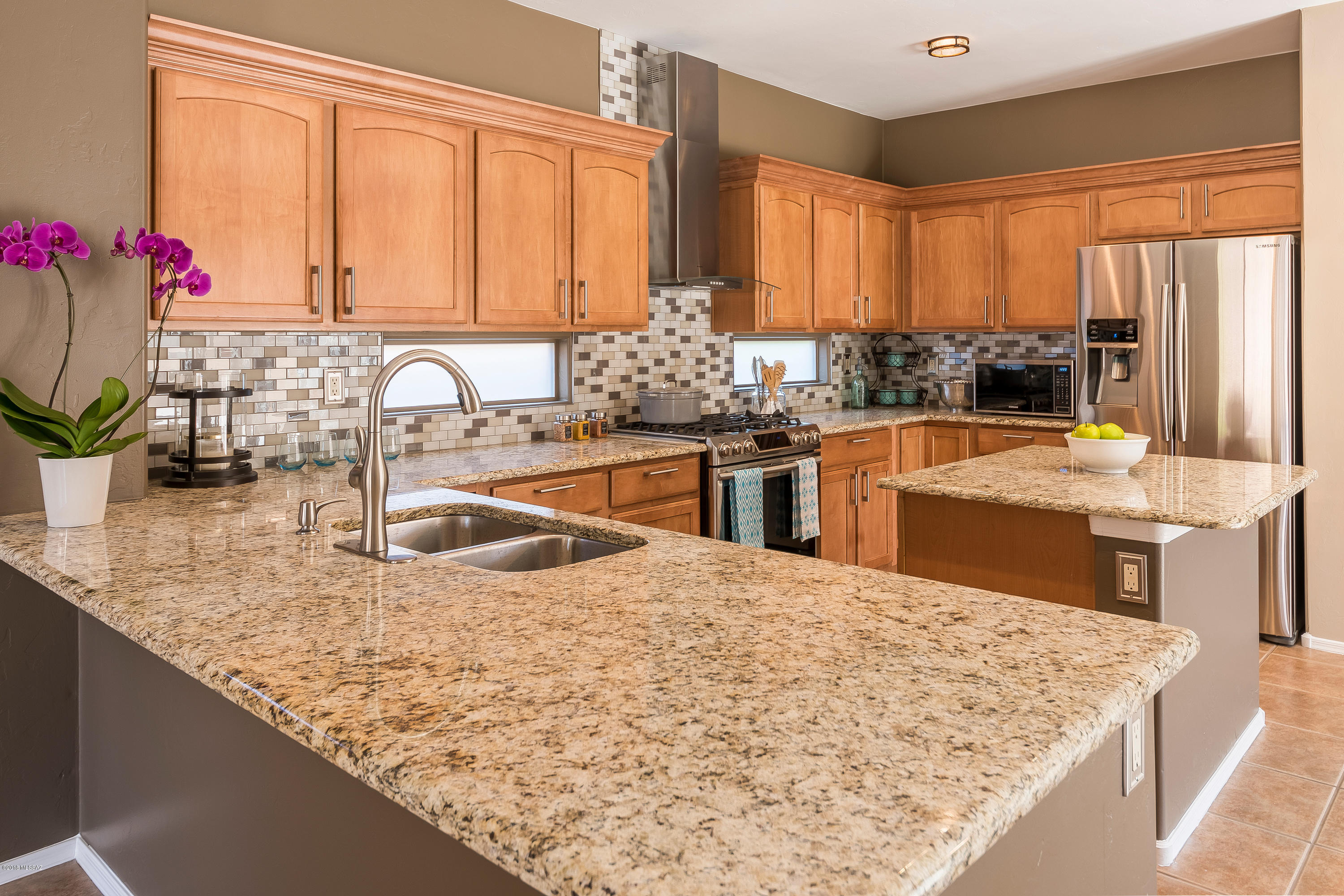 15210 S Via Lago Del Encanto