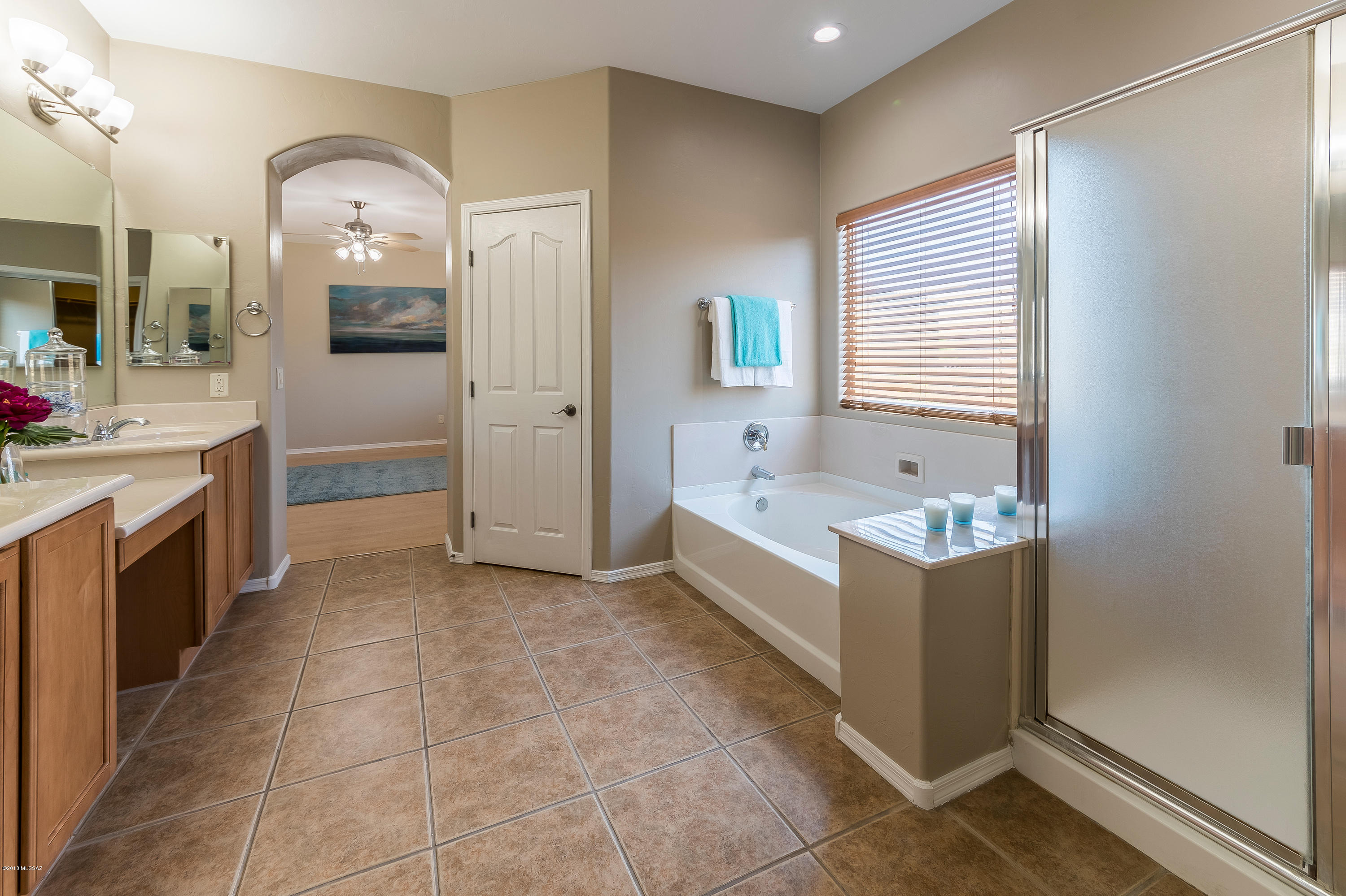 15210 S Via Lago Del Encanto