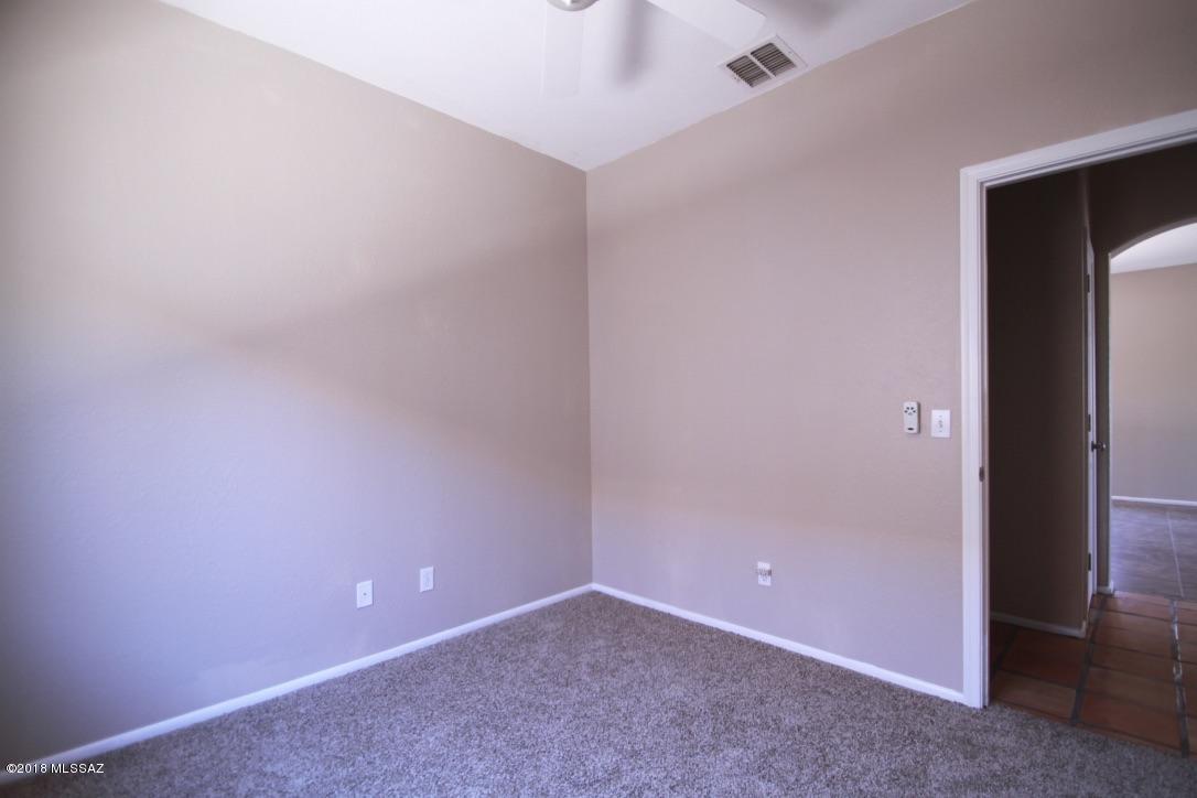 9741 N Sandy Valley Drive