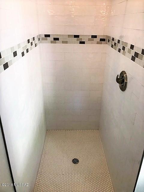 3437 W Avenida Del Pueblo