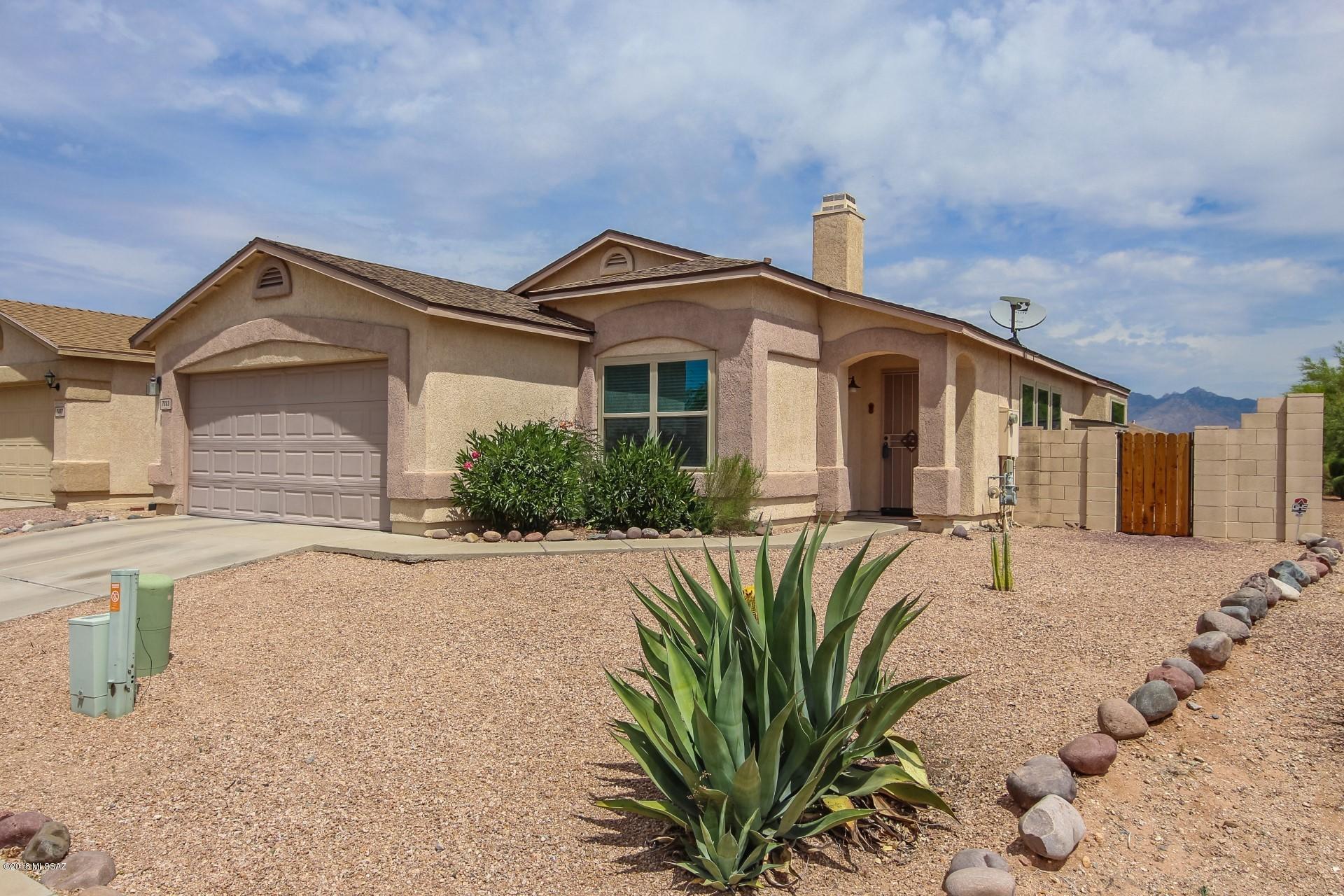 7883 E Rooner Drive