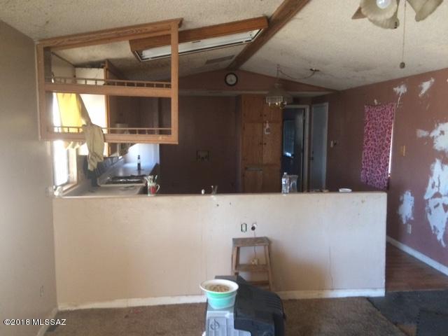 4722 N Brookline Court Unit: 17