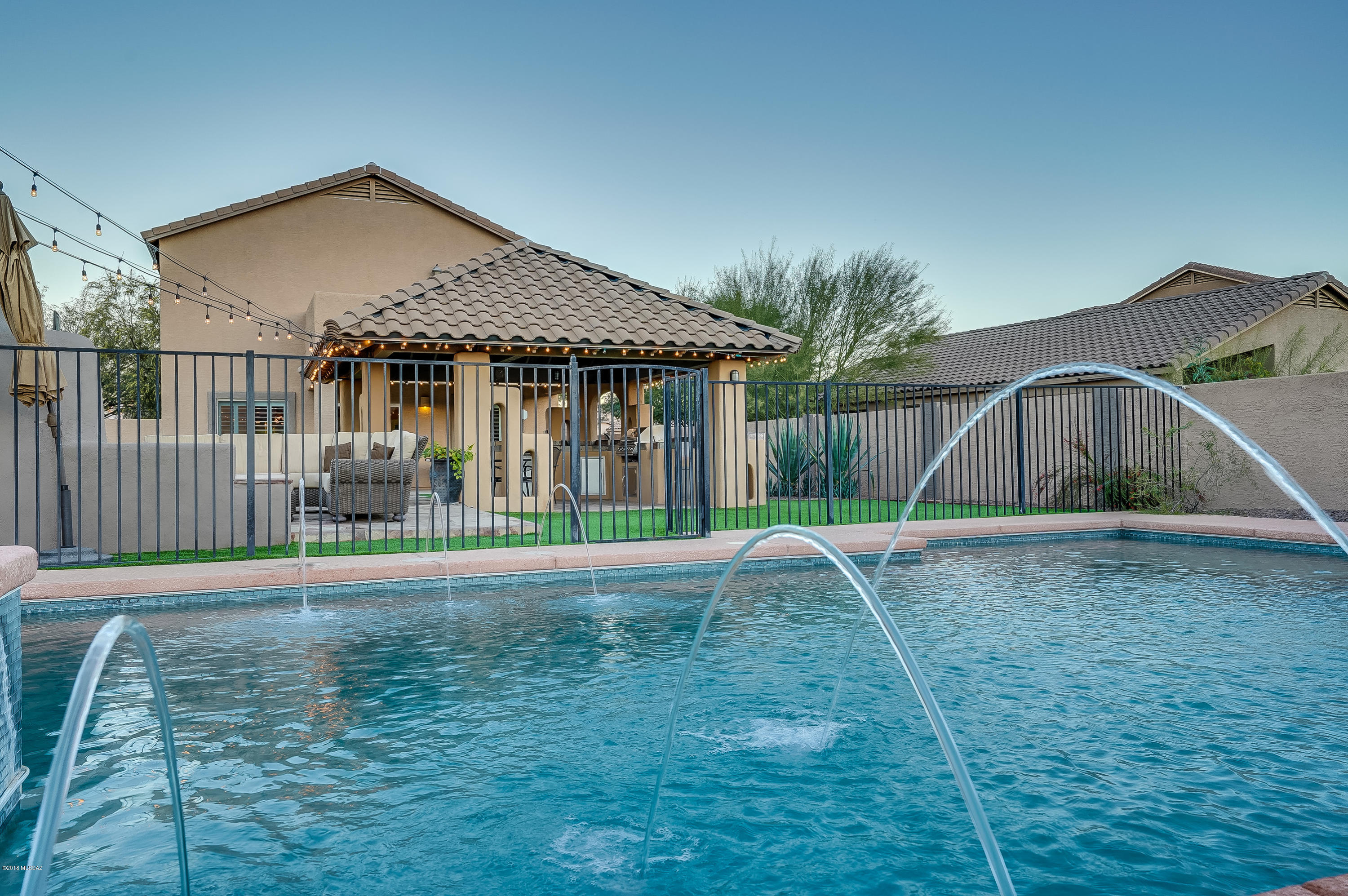 8785 N Moonfire Drive