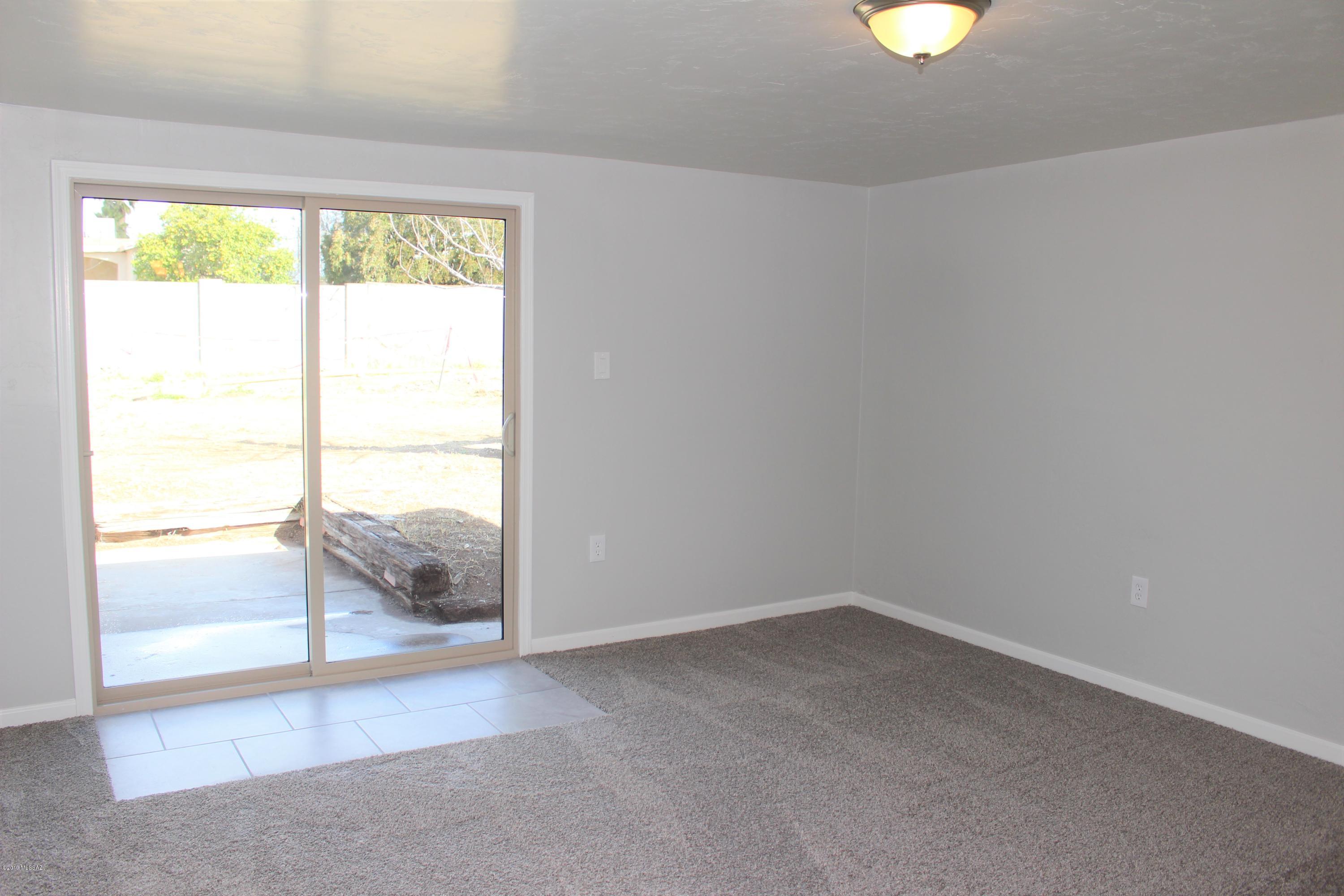 802 W Tipton Drive