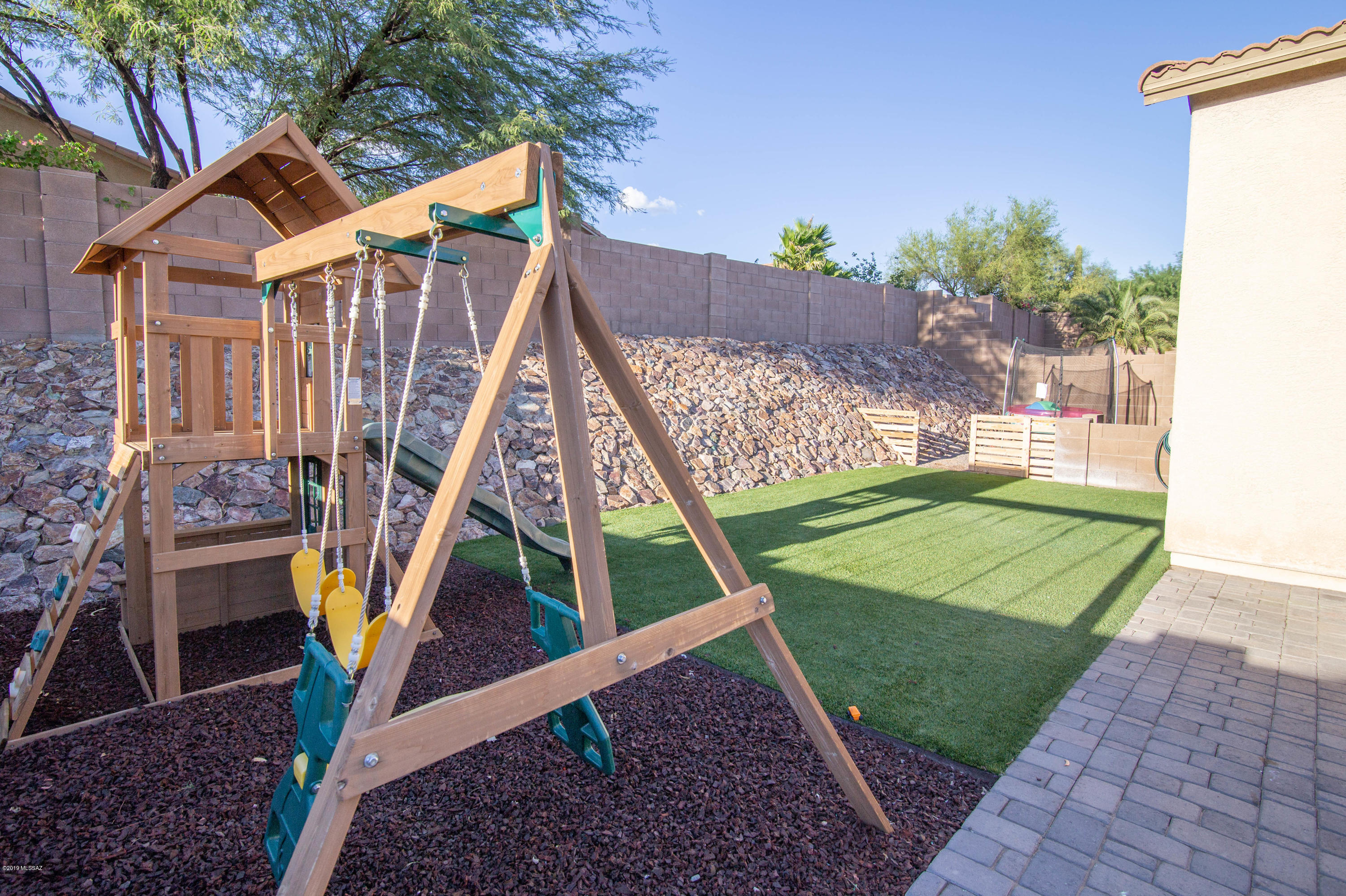 5538 W Crimson Bluff Drive
