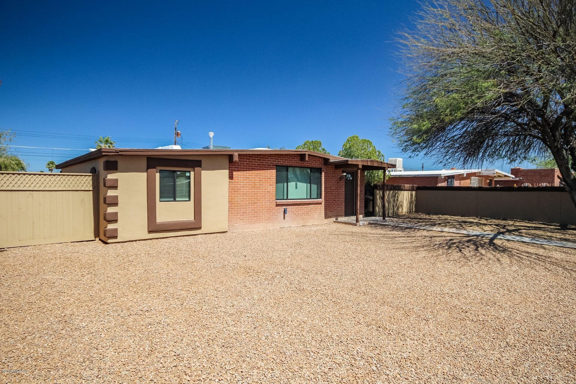 117 E Elvado Road