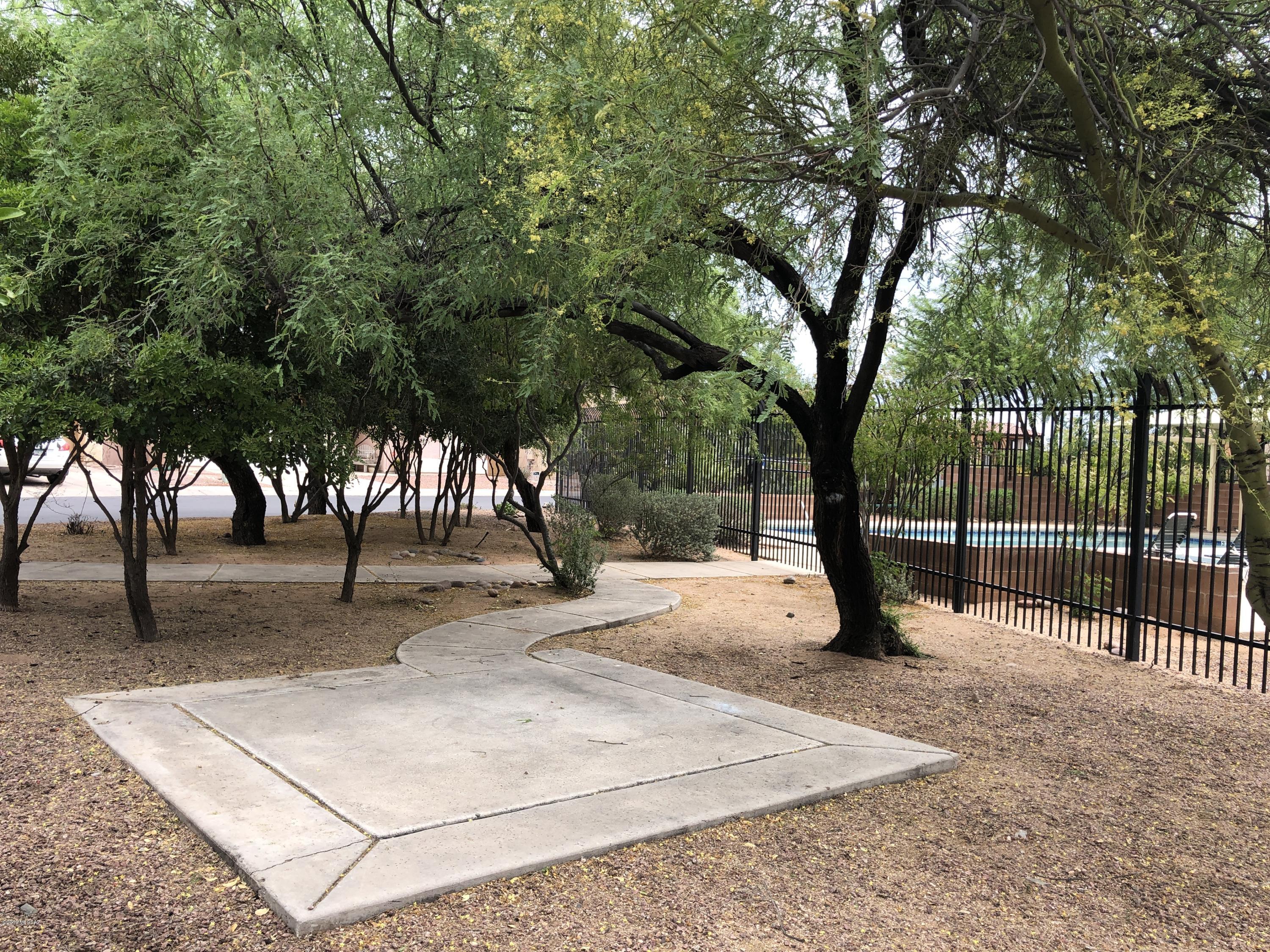 2987 W Country Meadow Drive