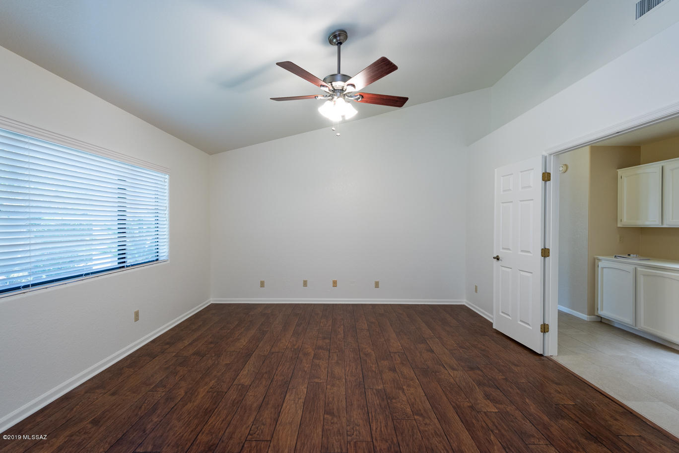 7425 E Riverbank Loop