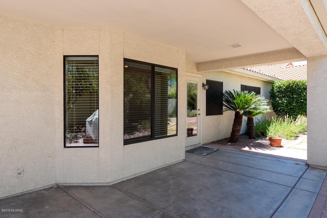 7425 E Riverbank Loop