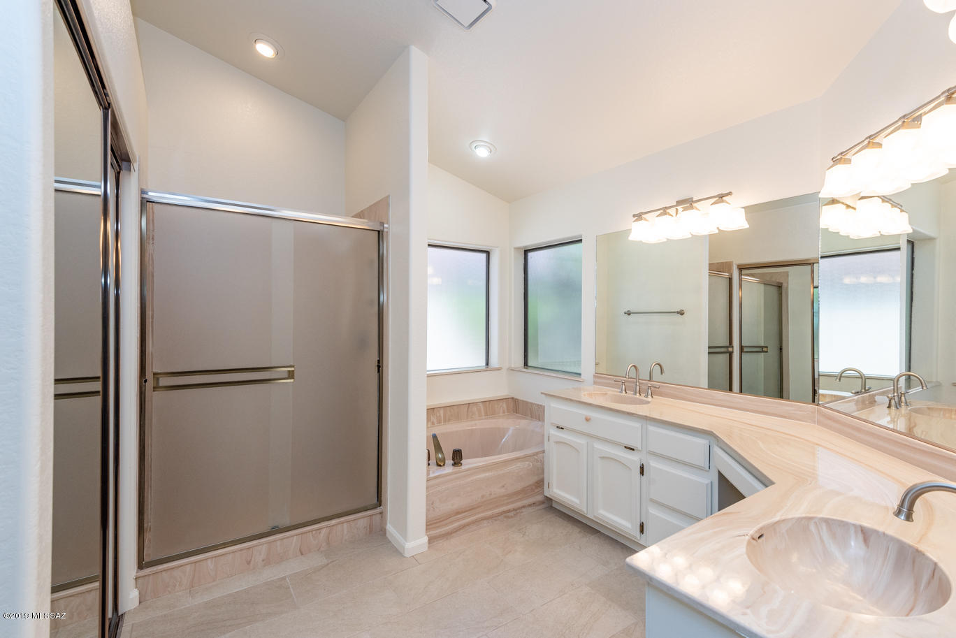 7425 E Riverbank Loop