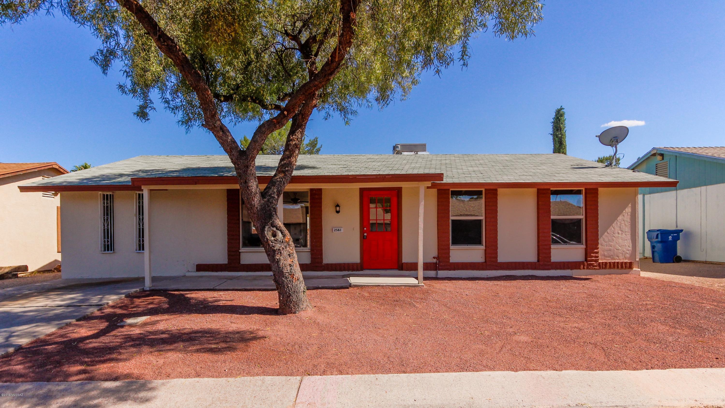 2561 W Vereda Verde