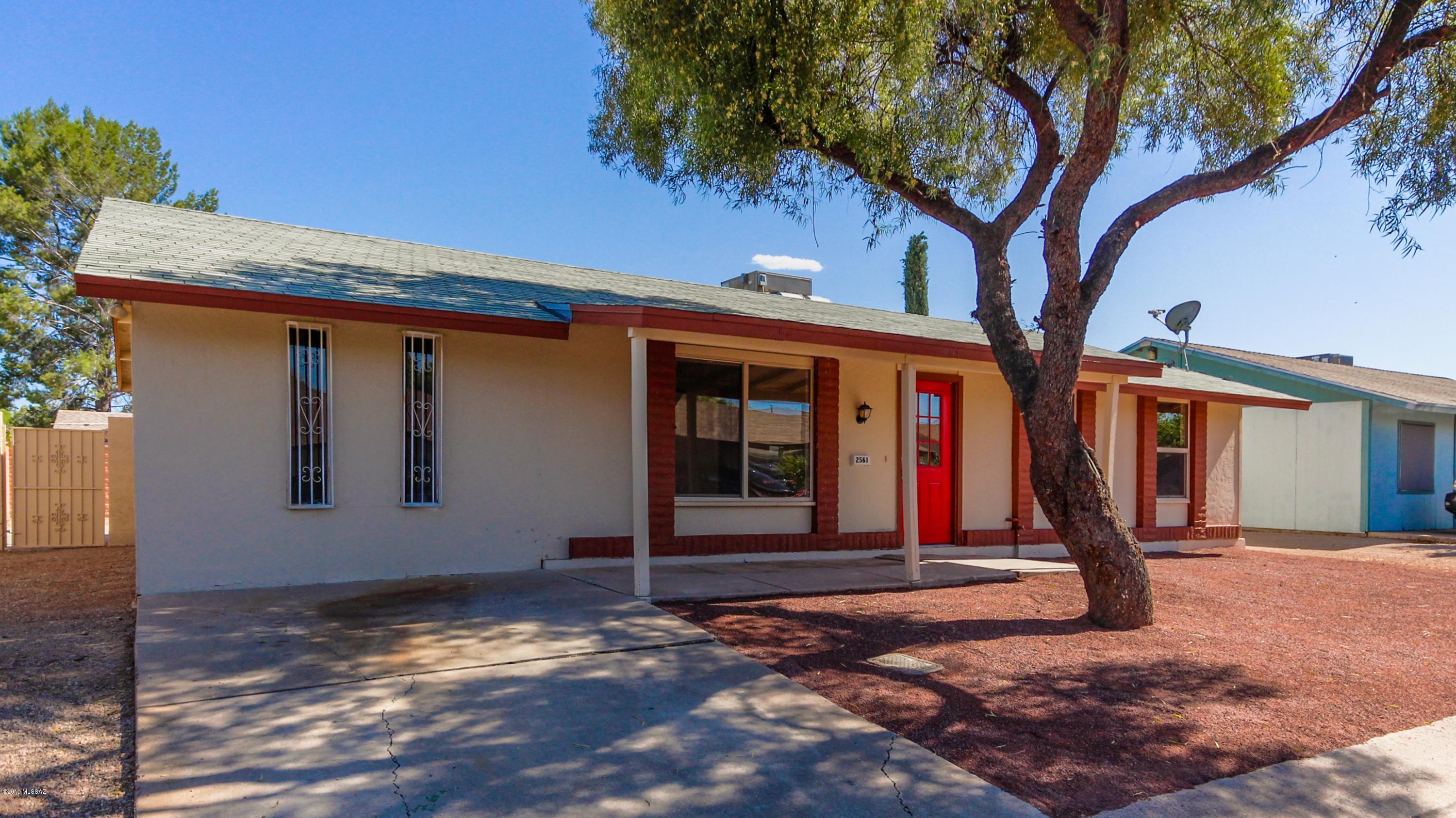 2561 W Vereda Verde