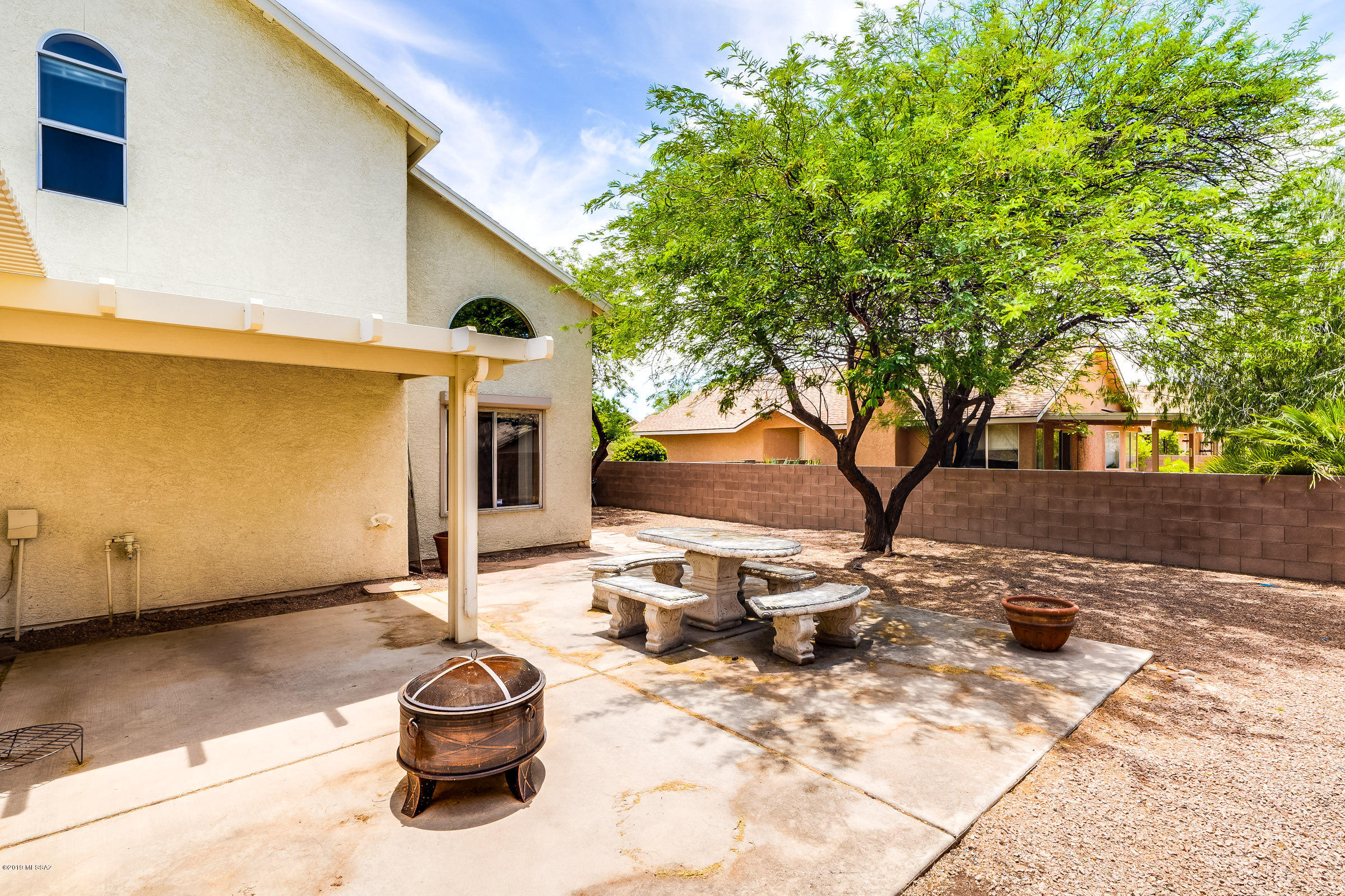 2550 W Drachman Street