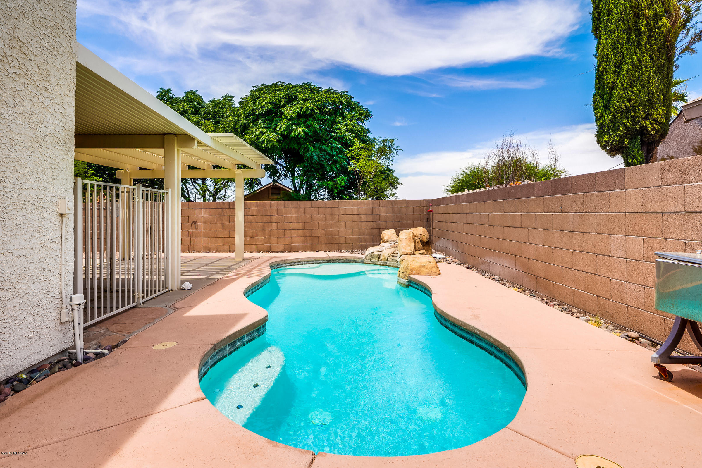 2550 W Drachman Street