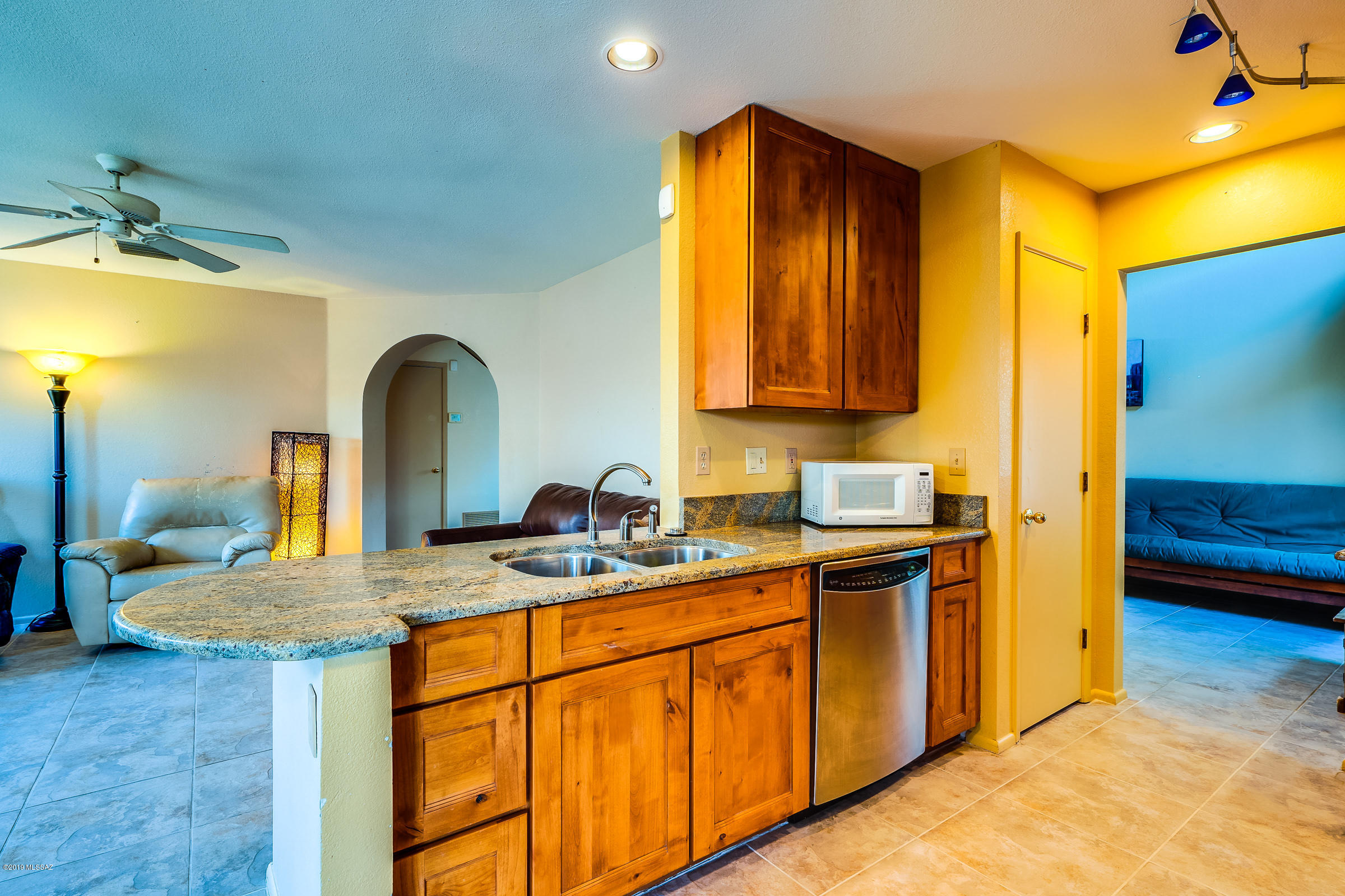 2550 W Drachman Street