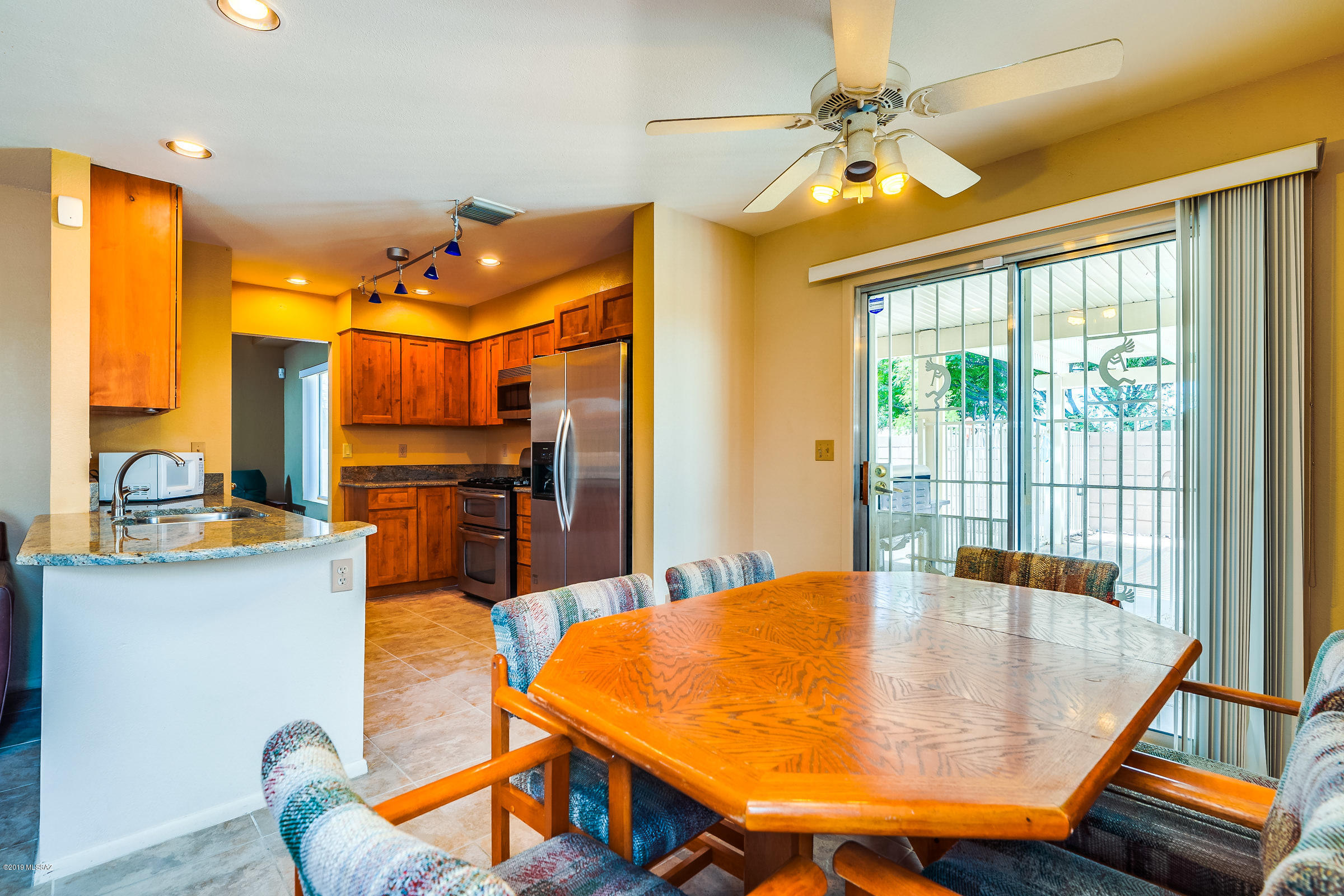 2550 W Drachman Street
