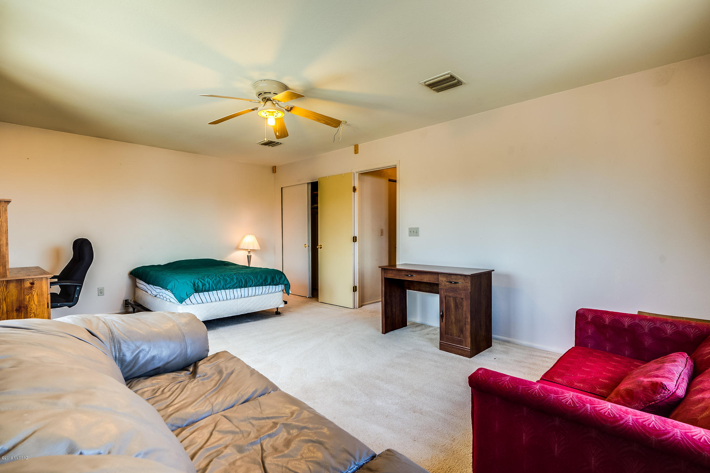 2550 W Drachman Street