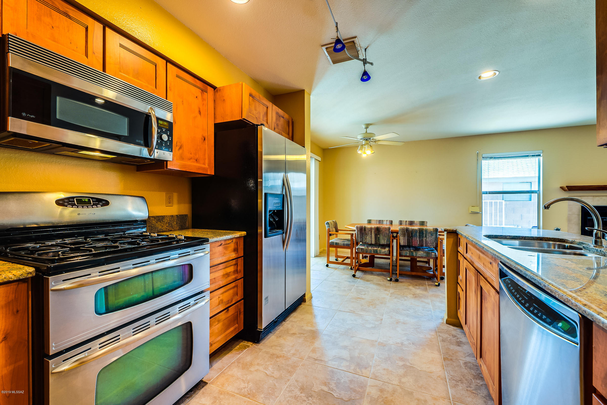 2550 W Drachman Street