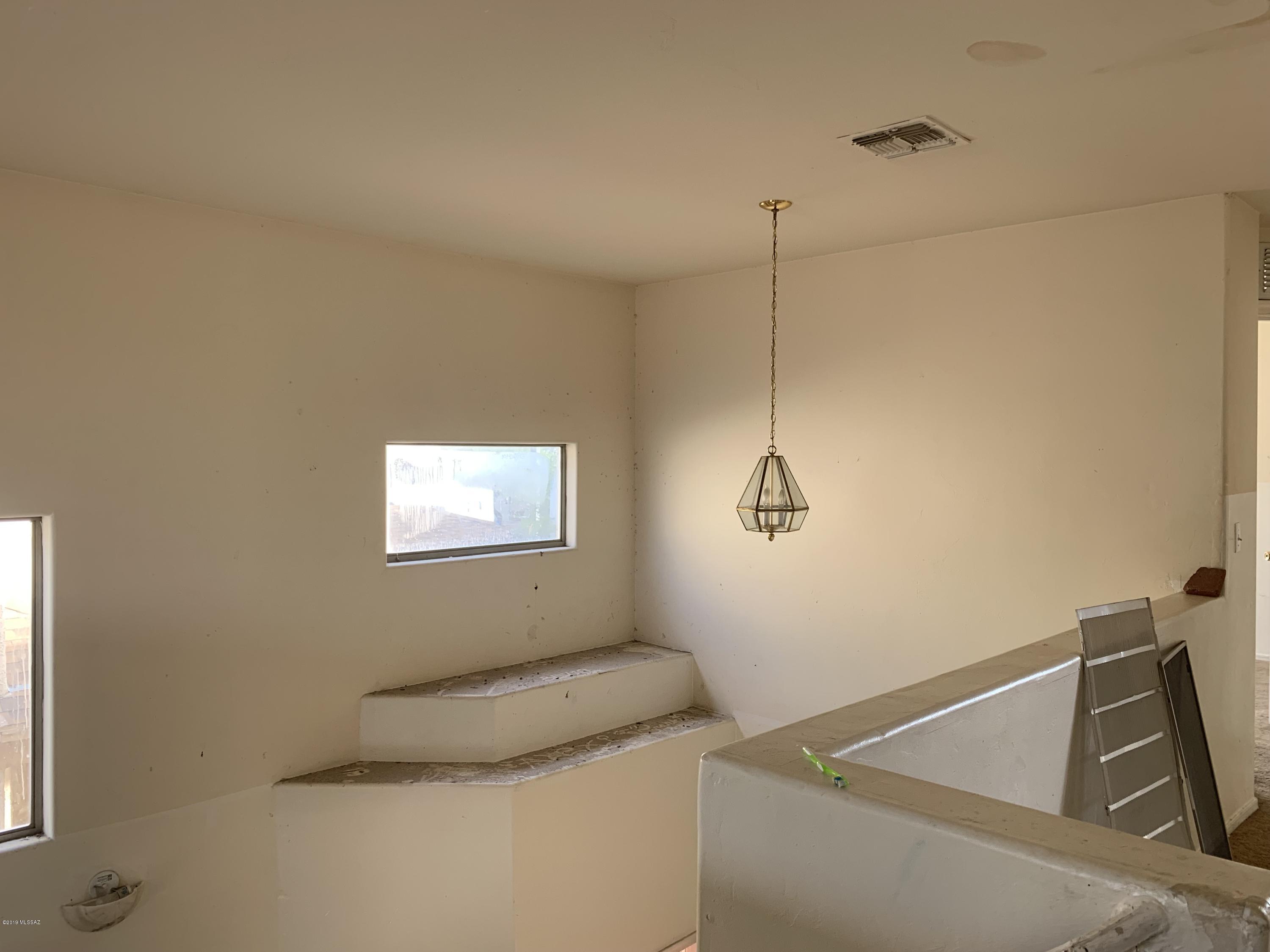 3711 Drexel Manor Stravenue