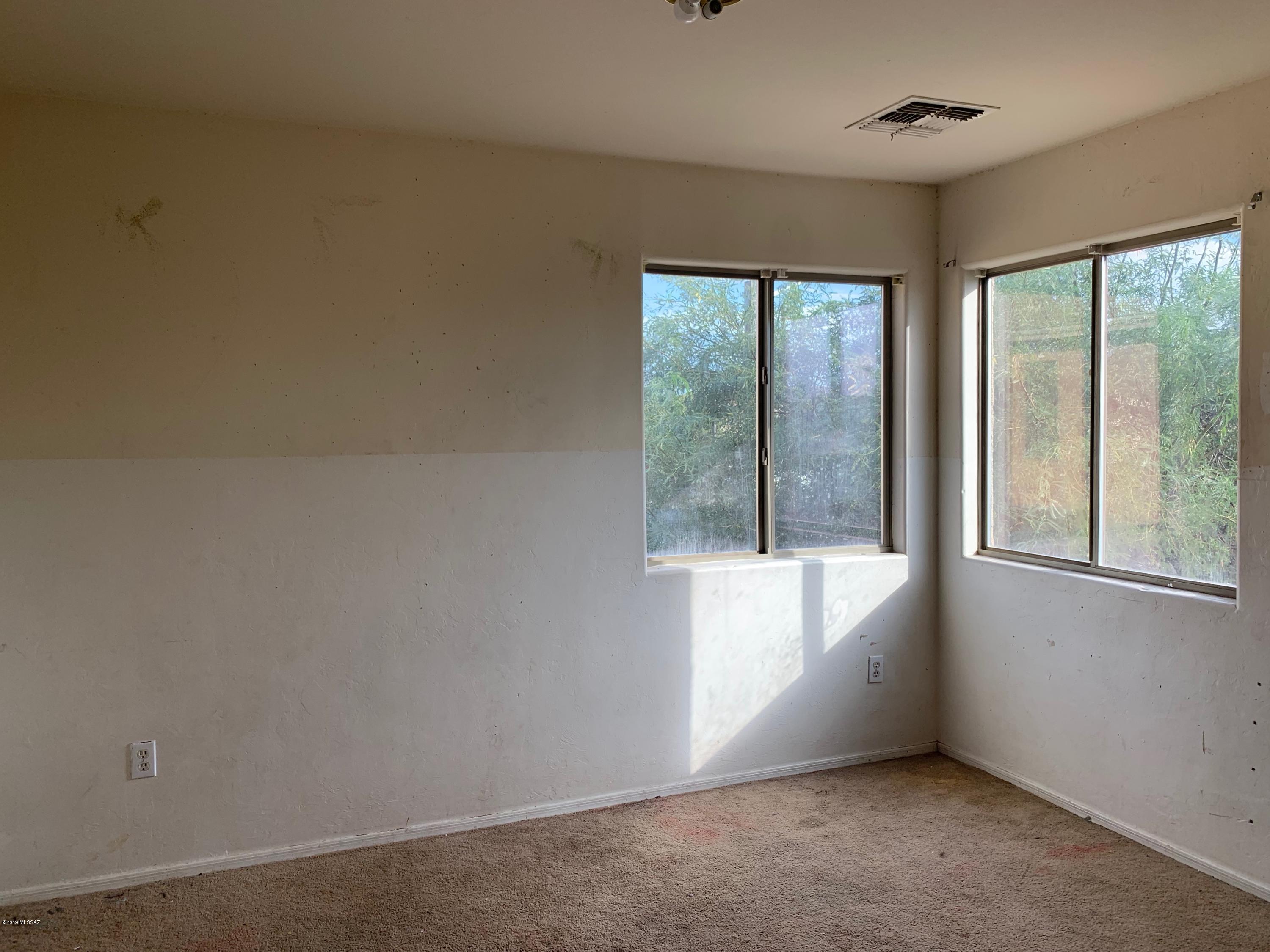 3711 Drexel Manor Stravenue