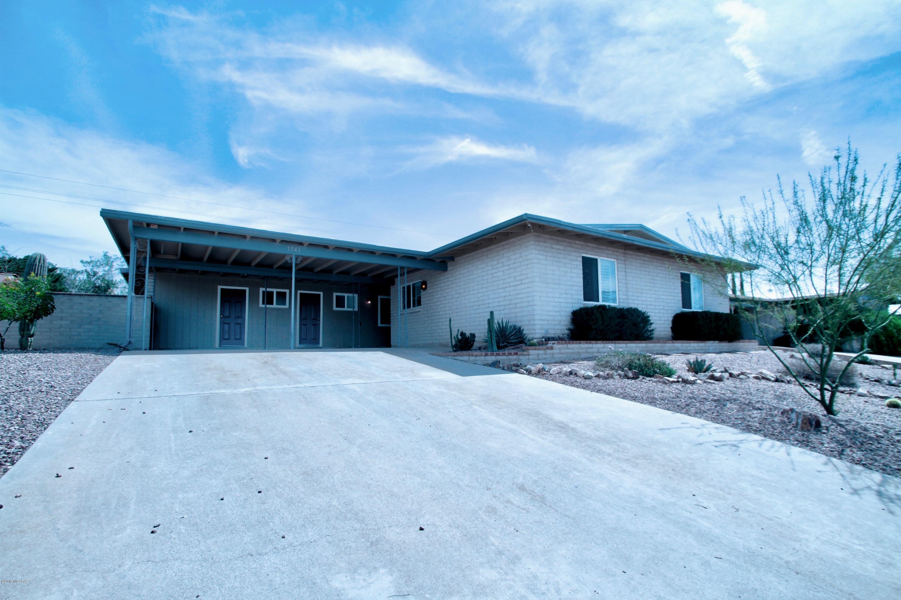 1741 S Palm Springs Circle