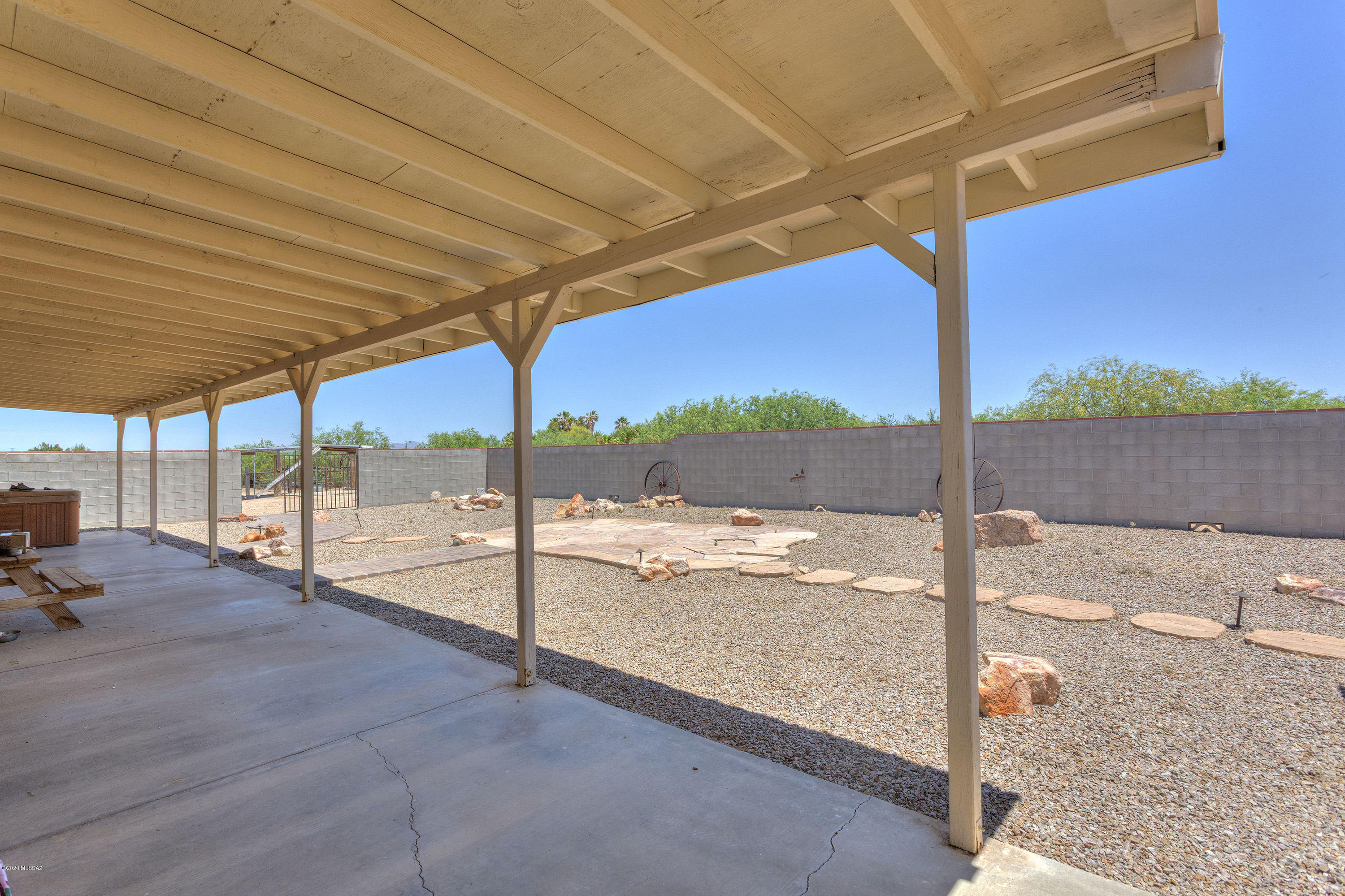 8801 S Silver Star Drive