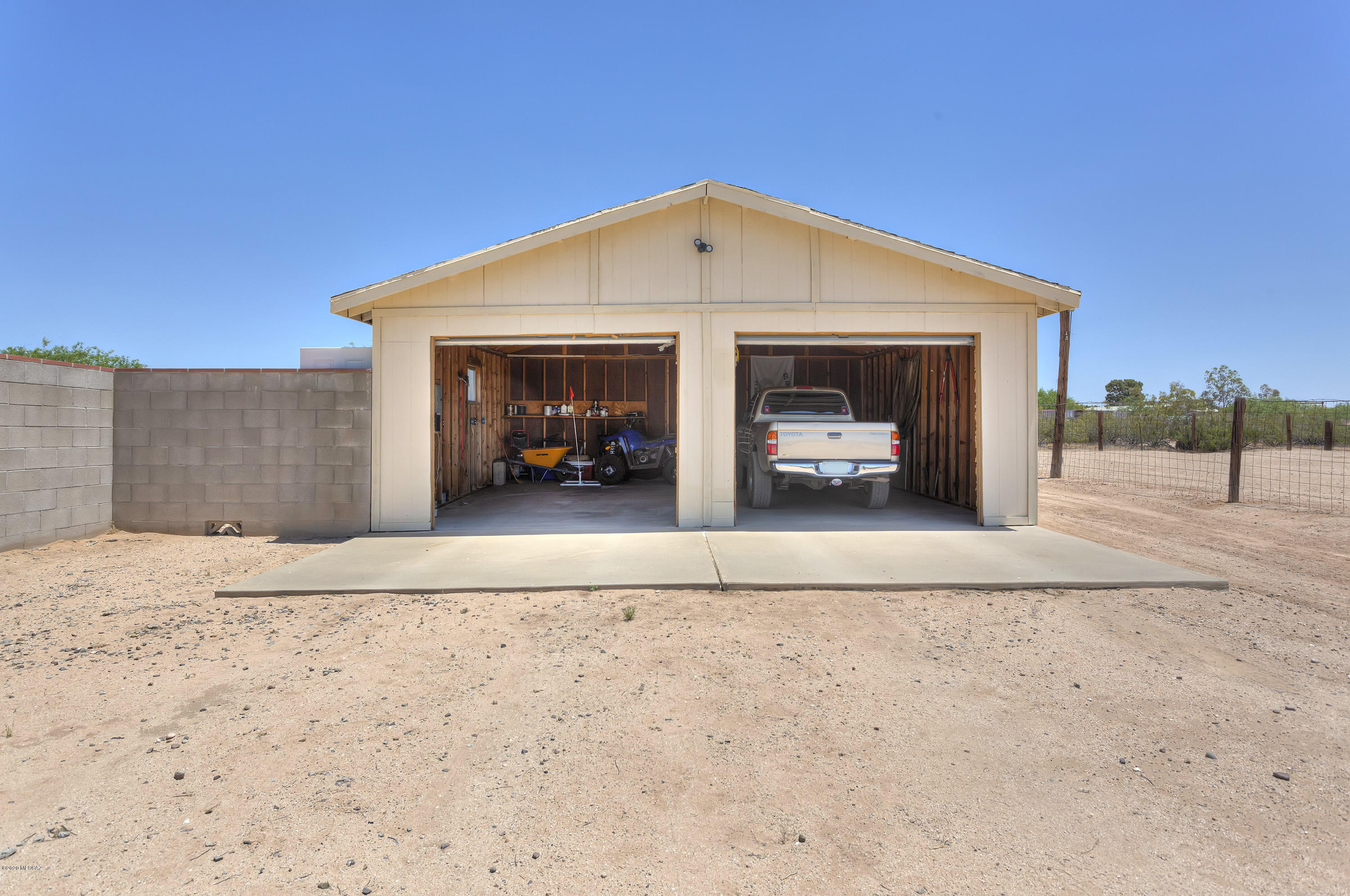 8801 S Silver Star Drive