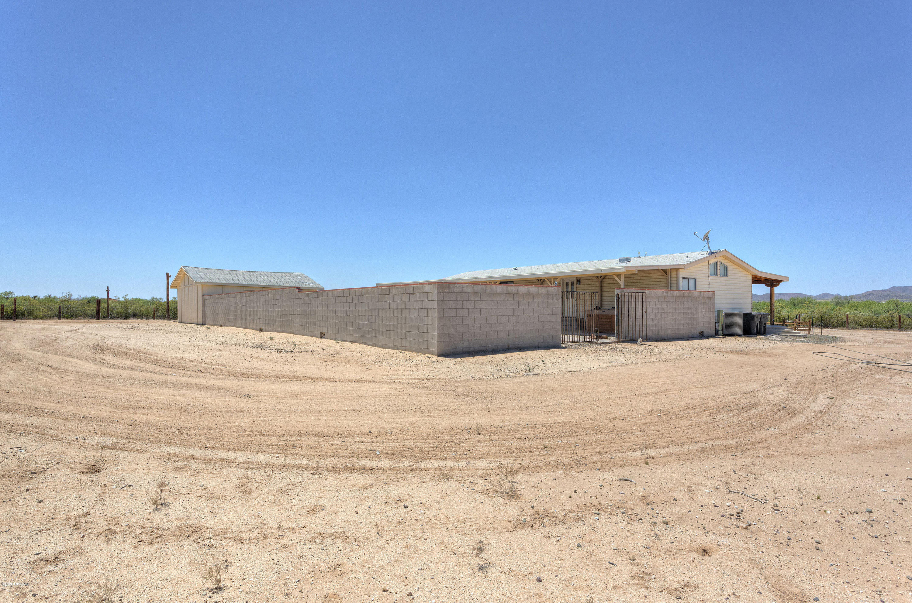 8801 S Silver Star Drive