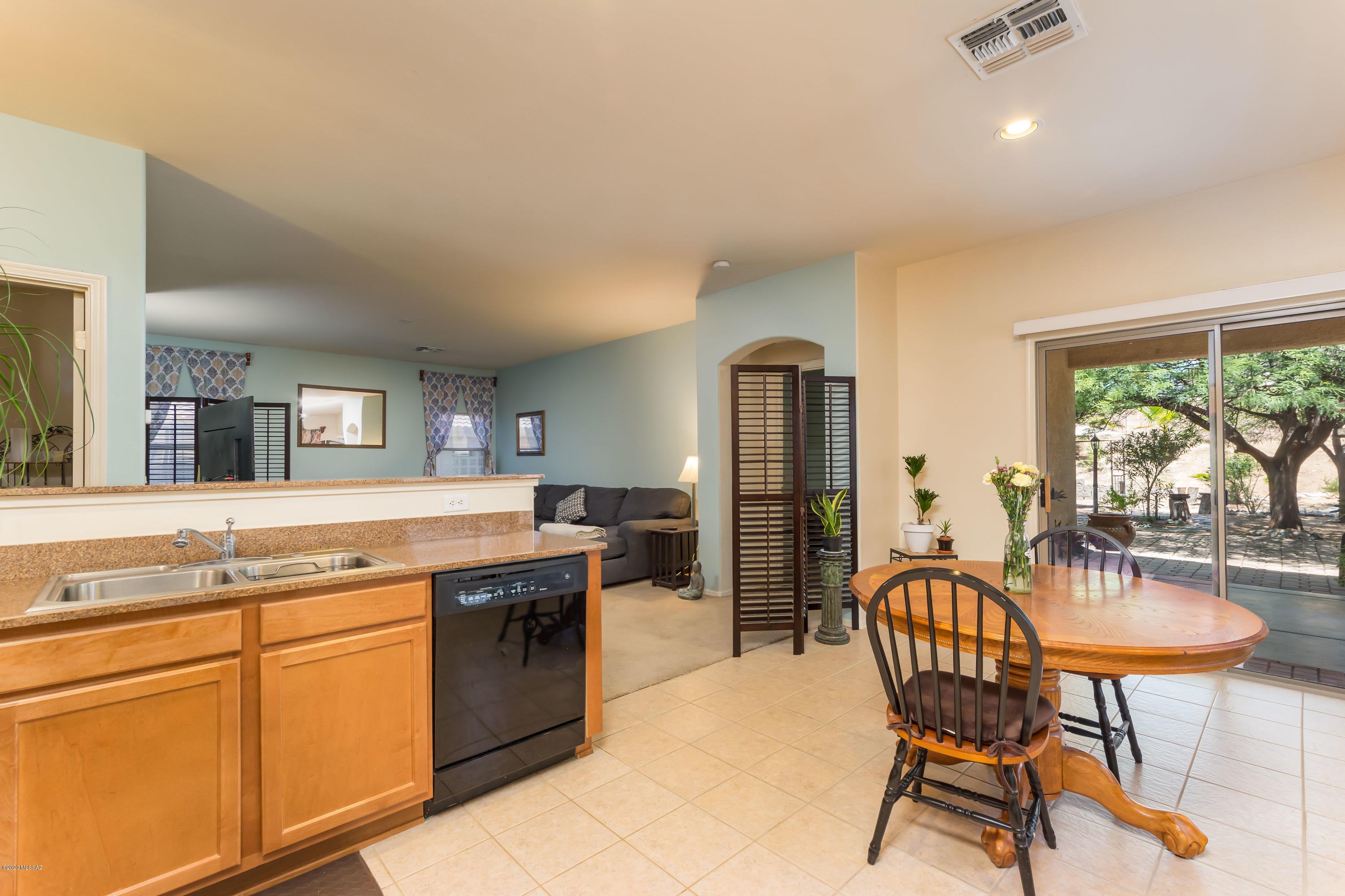 5562 W Crimson Bluff Drive