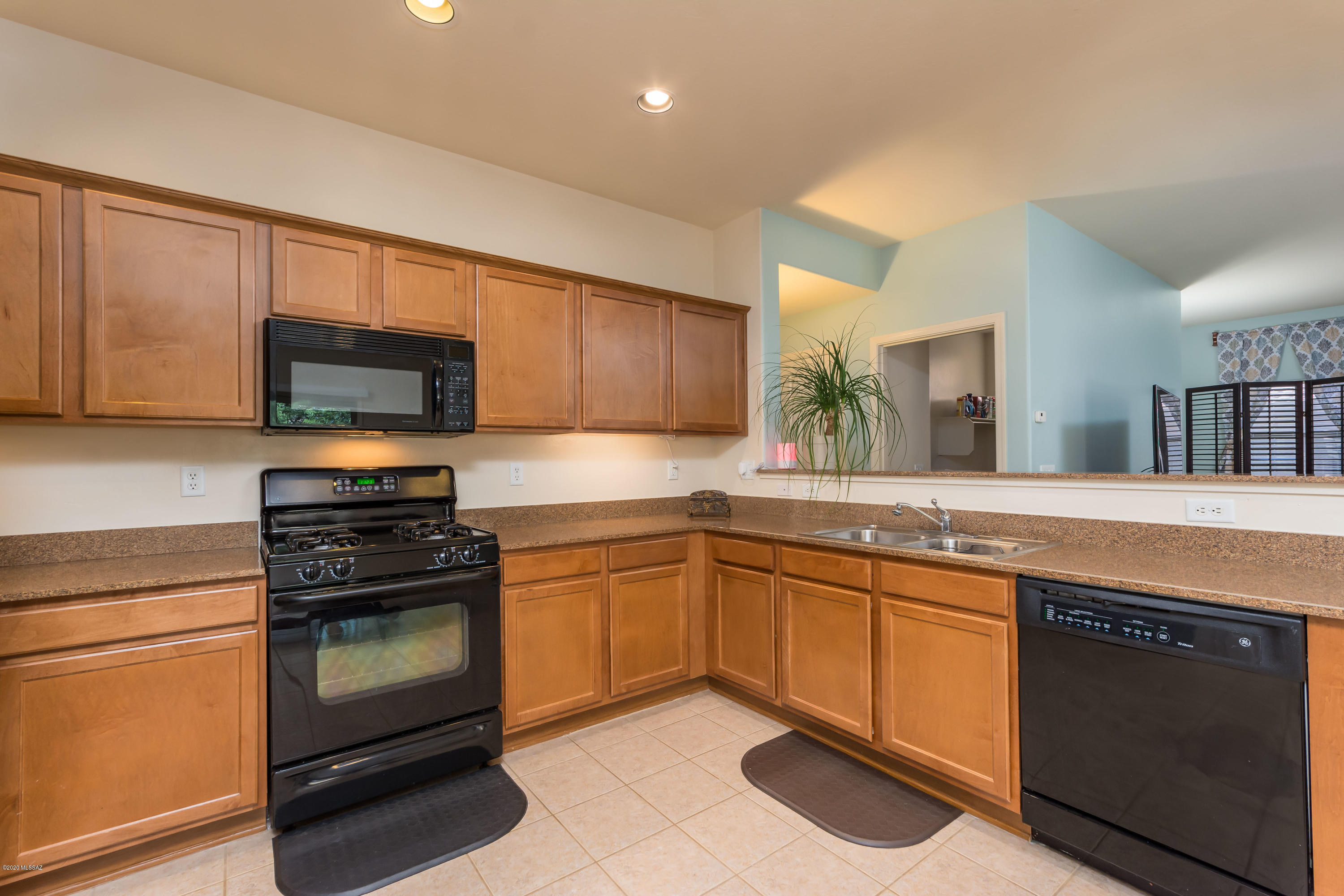 5562 W Crimson Bluff Drive