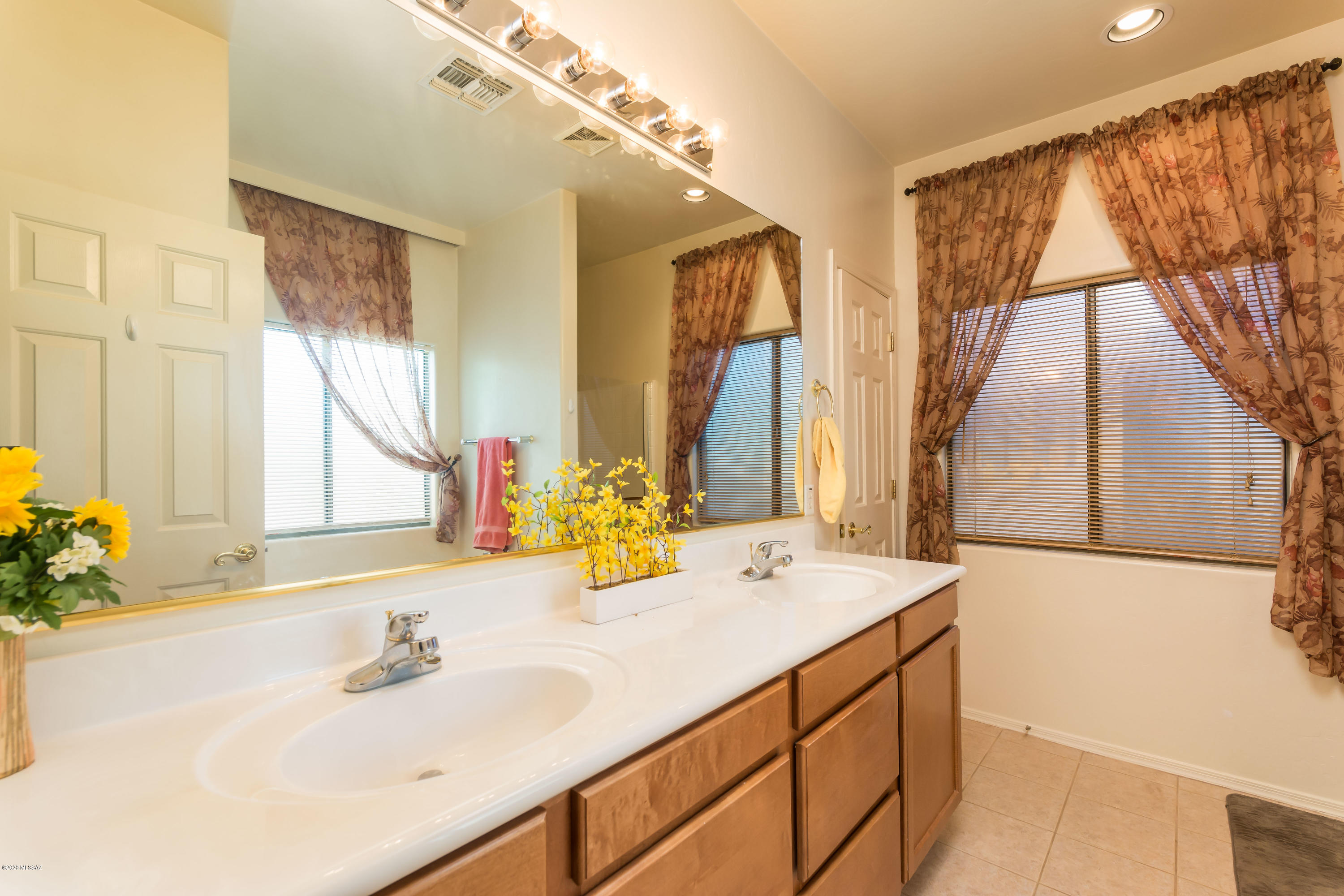 5562 W Crimson Bluff Drive