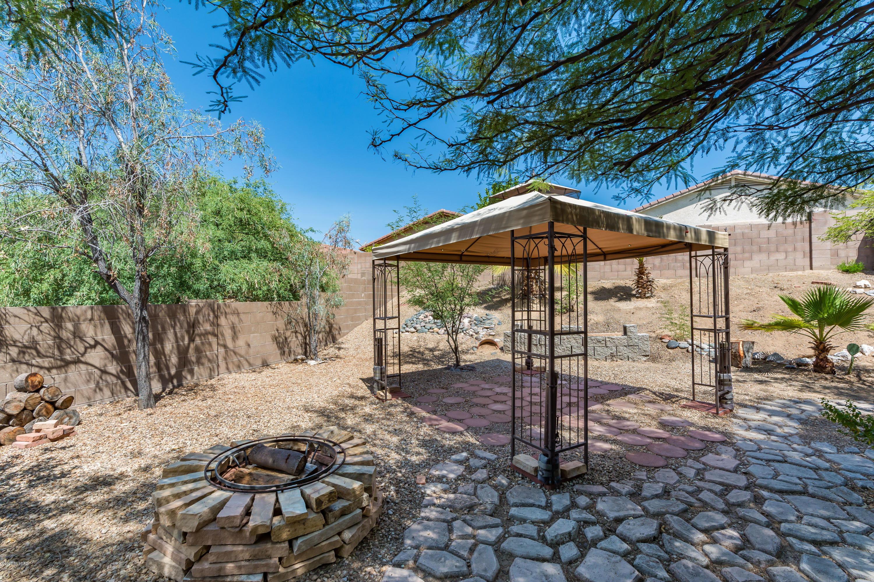 5562 W Crimson Bluff Drive