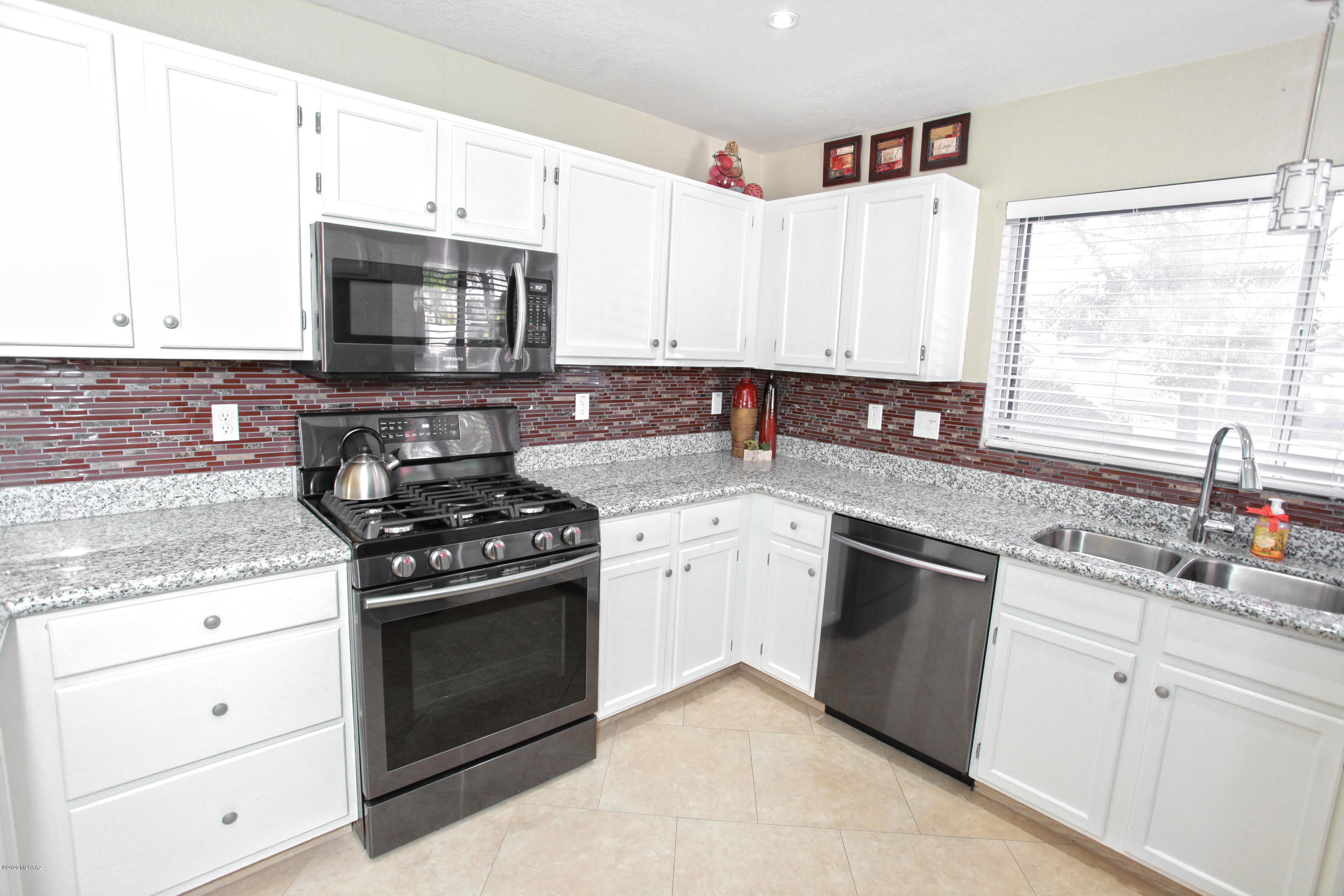 3464 W Sky Ridge Loop