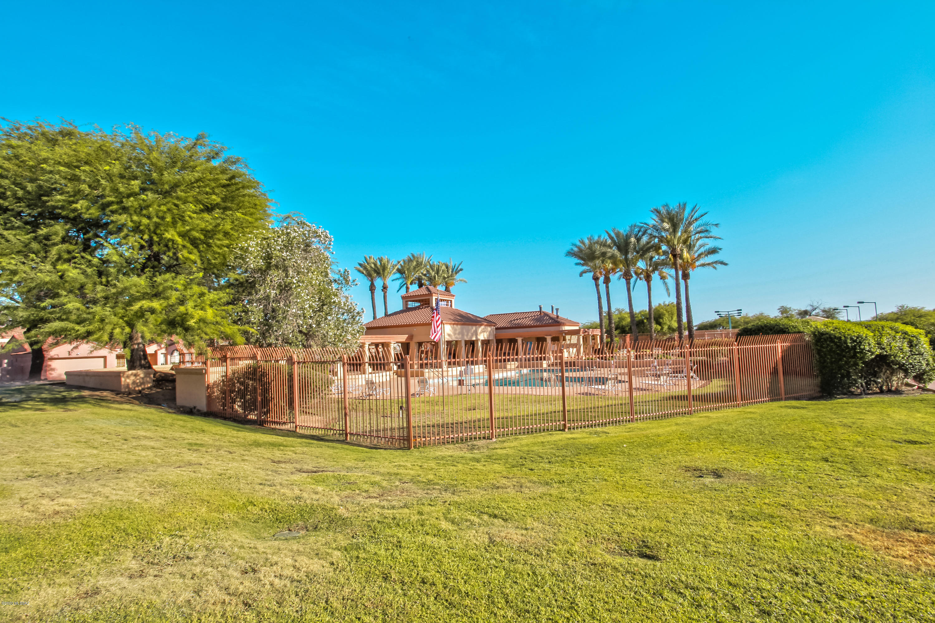 3464 W Sky Ridge Loop