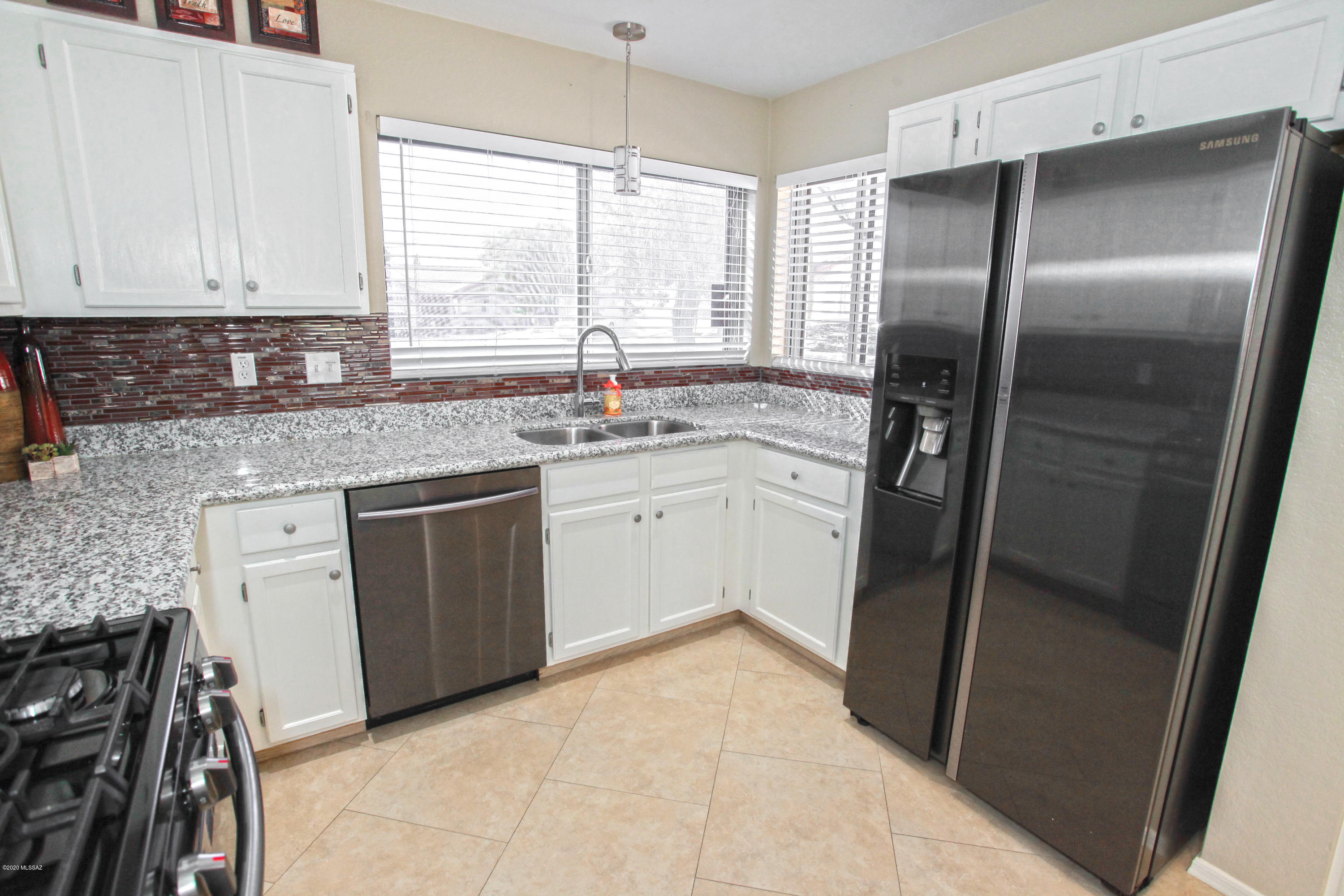 3464 W Sky Ridge Loop