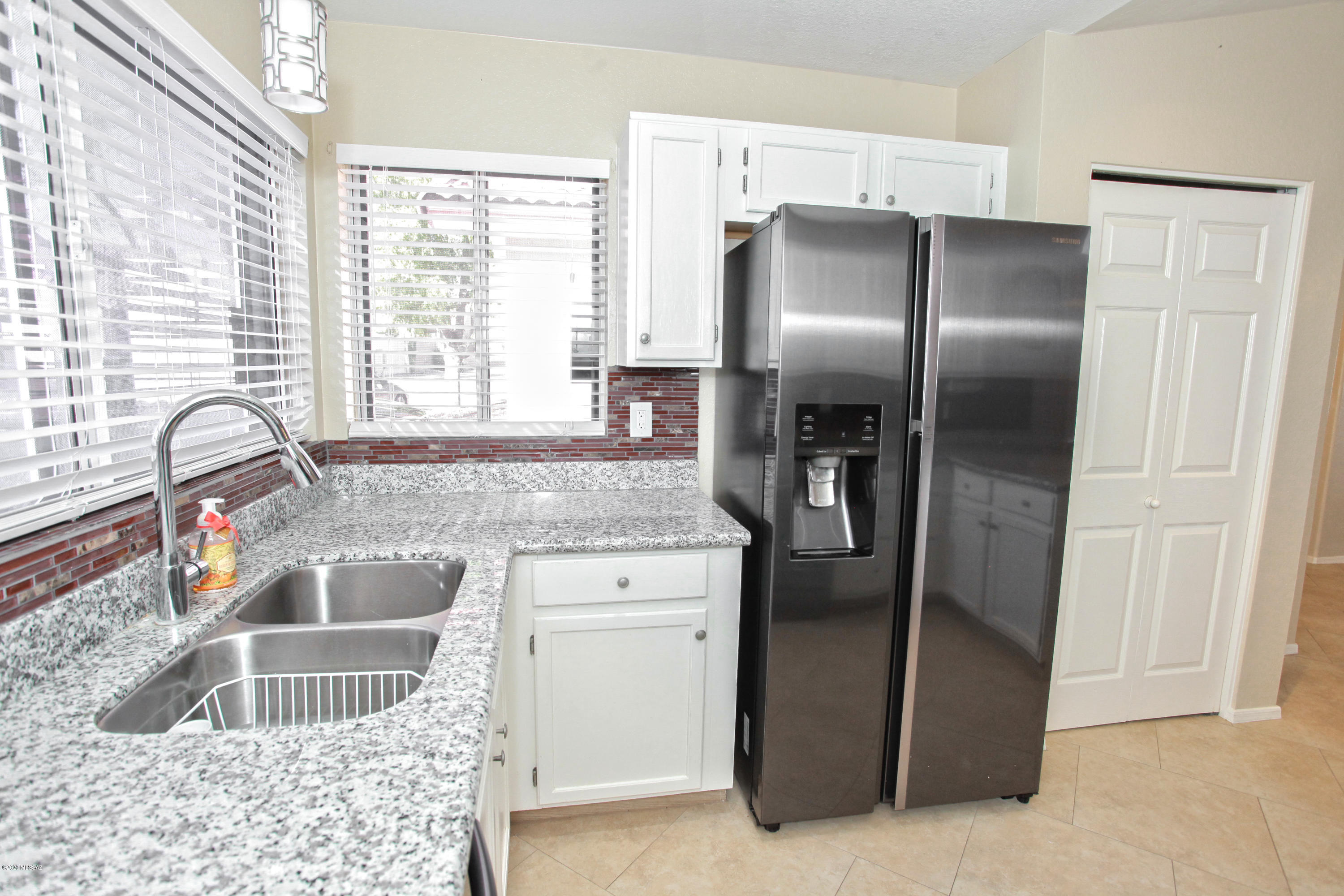 3464 W Sky Ridge Loop