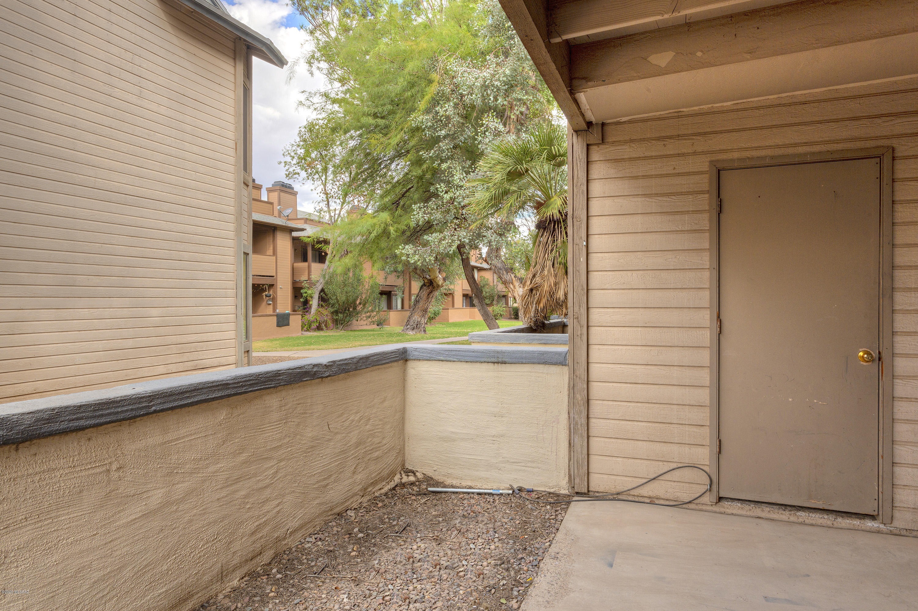 1668 W Park Wood Lane Unit: 162