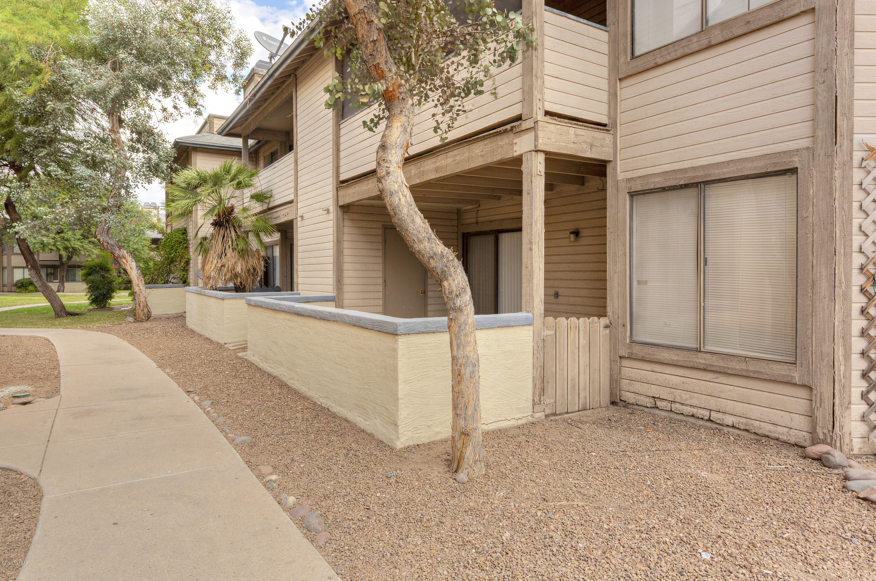 1668 W Park Wood Lane Unit: 162