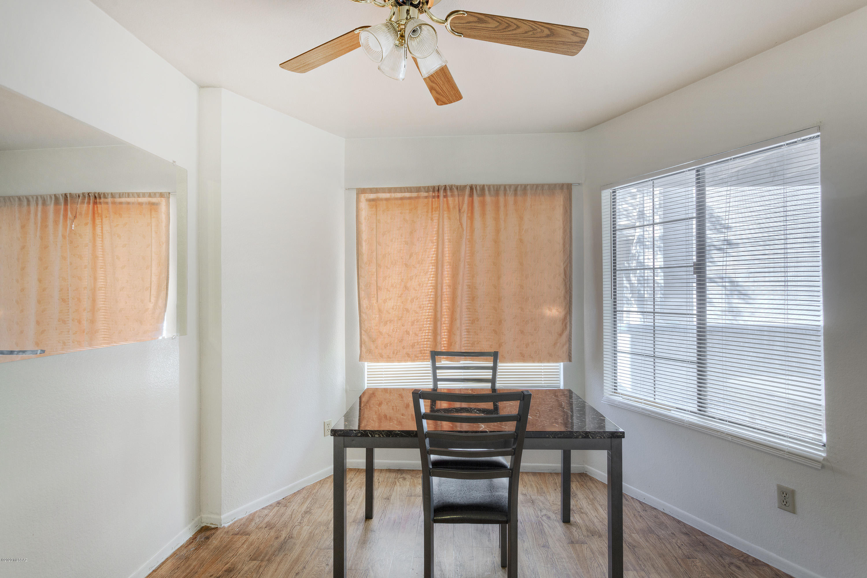 1668 W Park Wood Lane Unit: 162