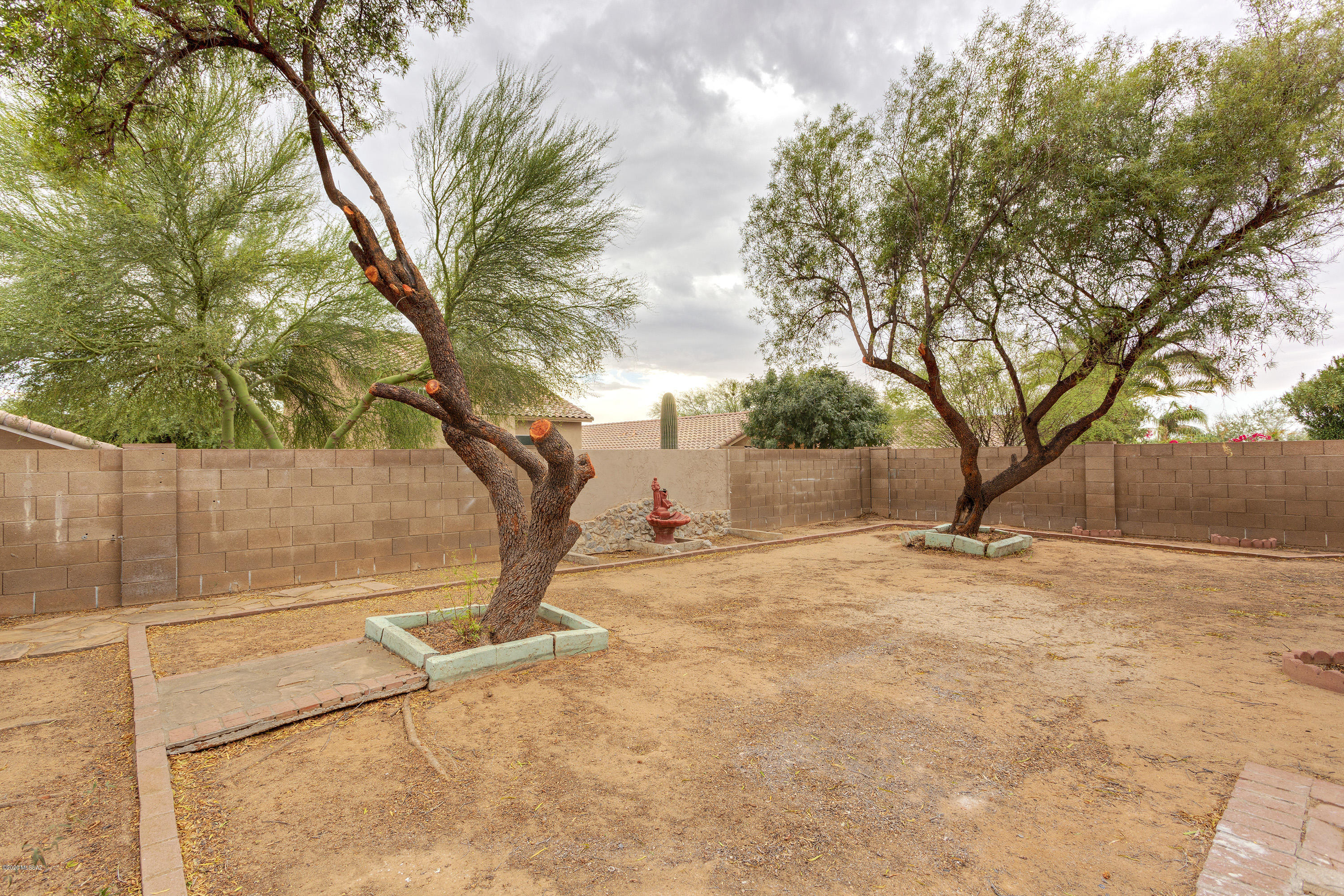 2649 W Desert Brook Court