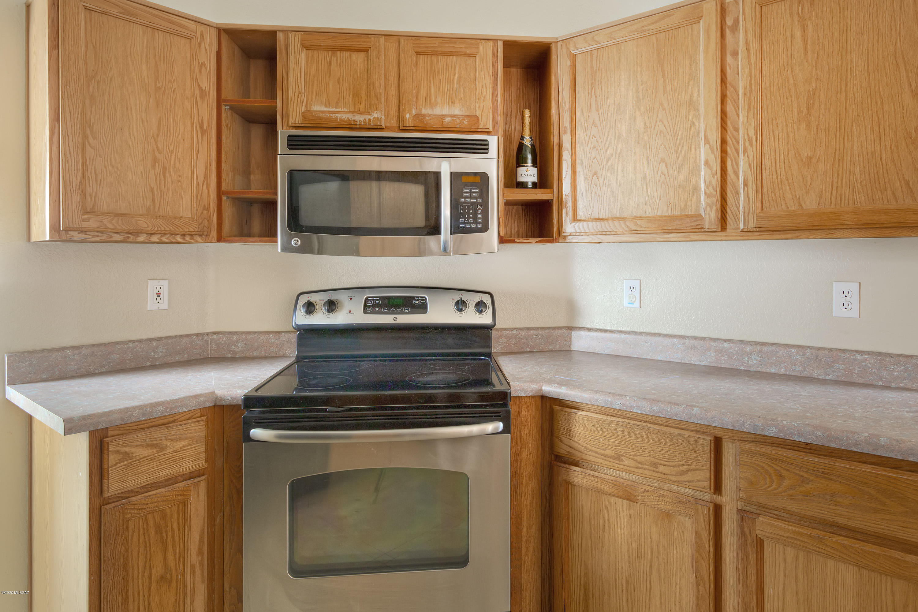 2649 W Desert Brook Court