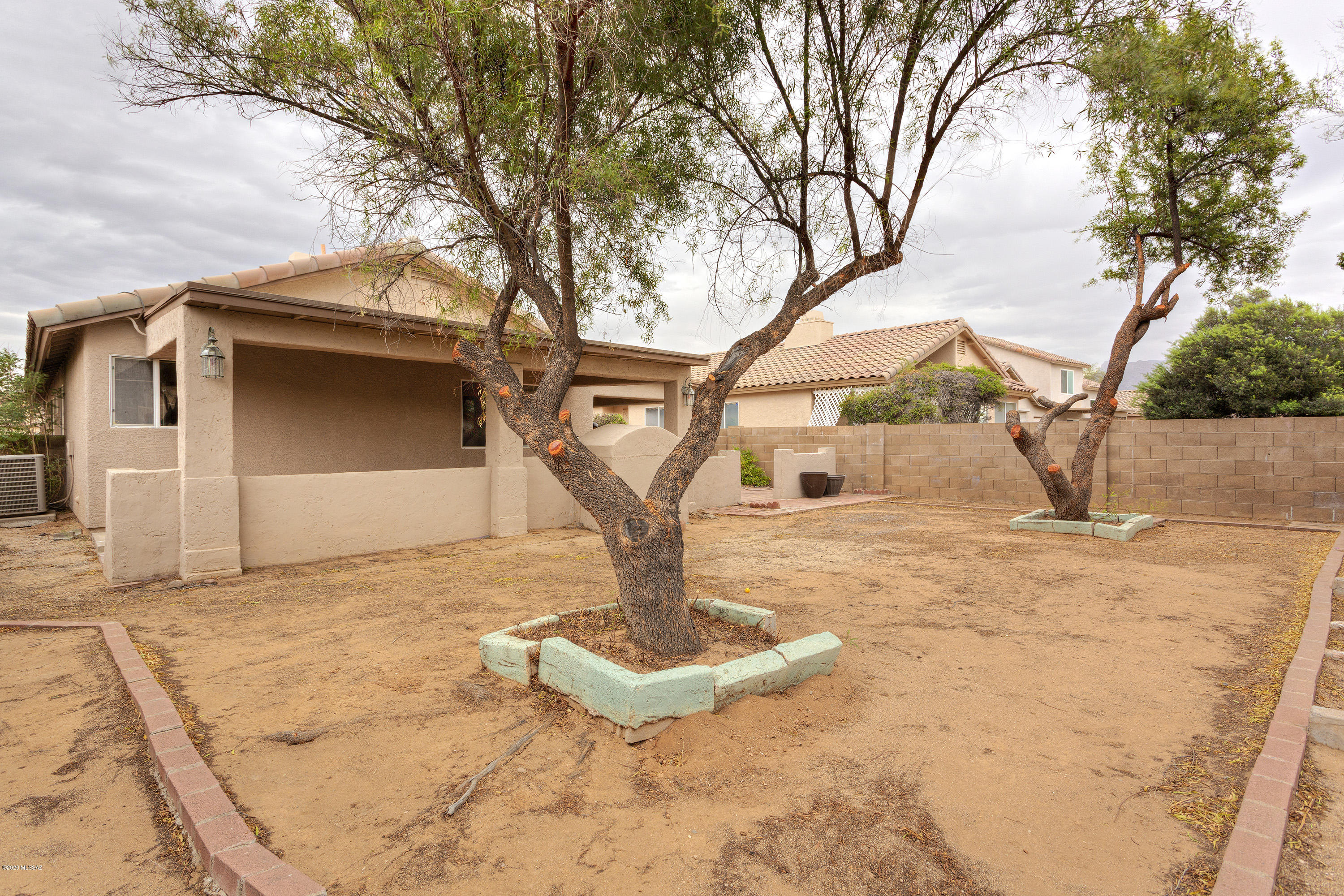 2649 W Desert Brook Court